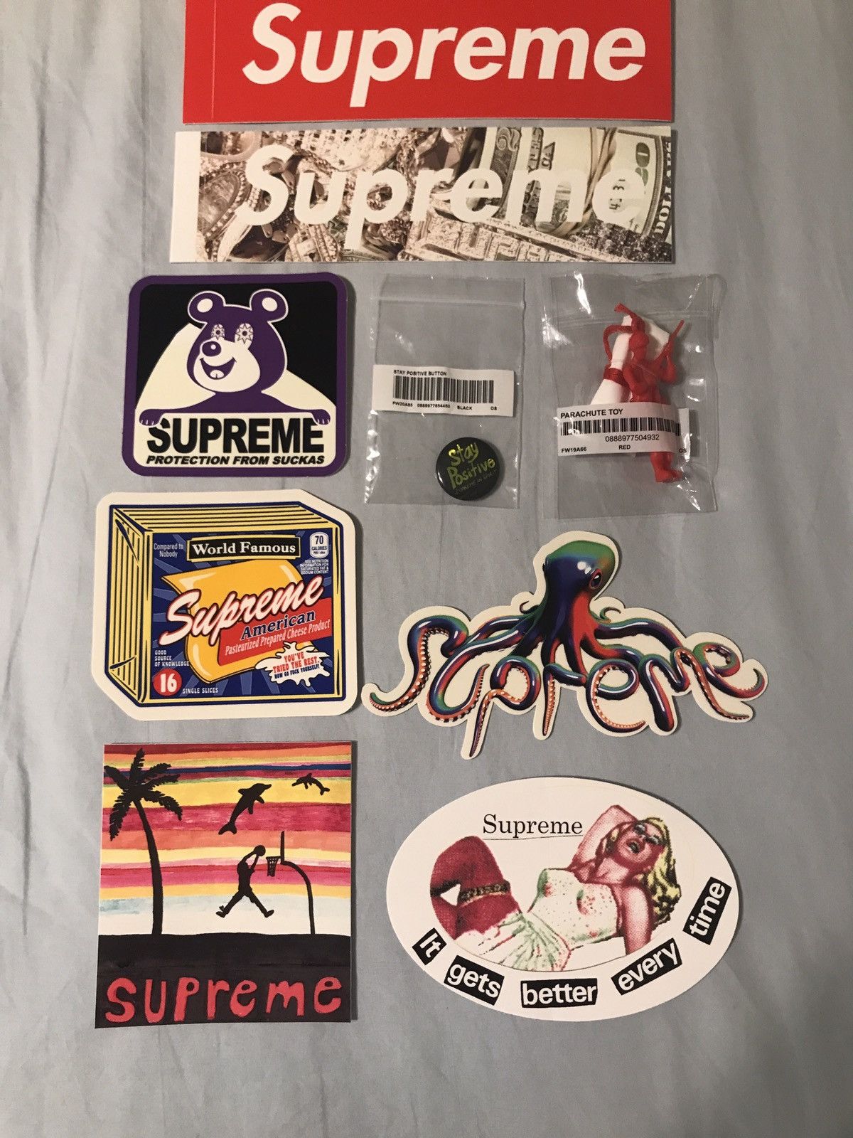 Supreme Supreme Sticker and Accessories Lot Size ONE SIZE - 2 Thumbnail