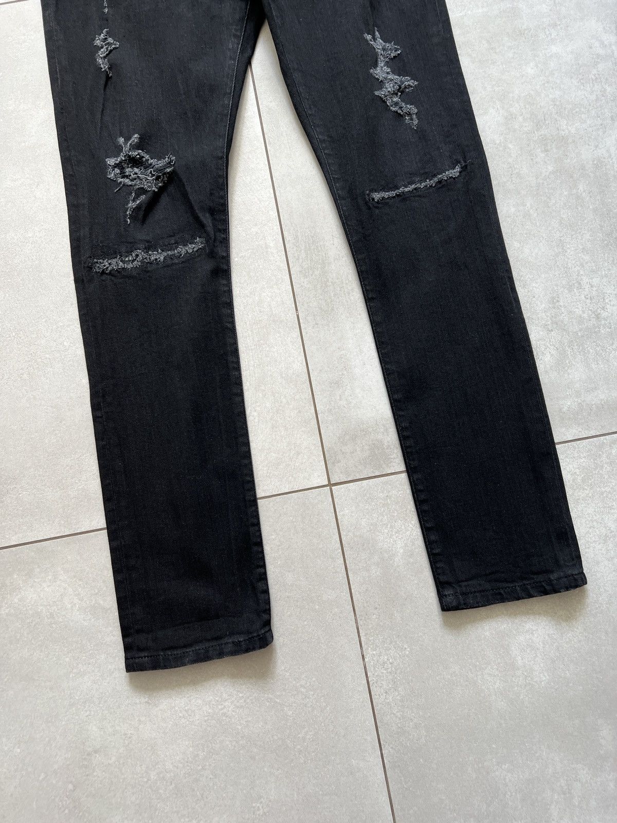 Saint Laurent Paris Saint laurent paris d02 hedi skinny black distressed jeans Size US 32 / EU 48 - 2 Thumbnail