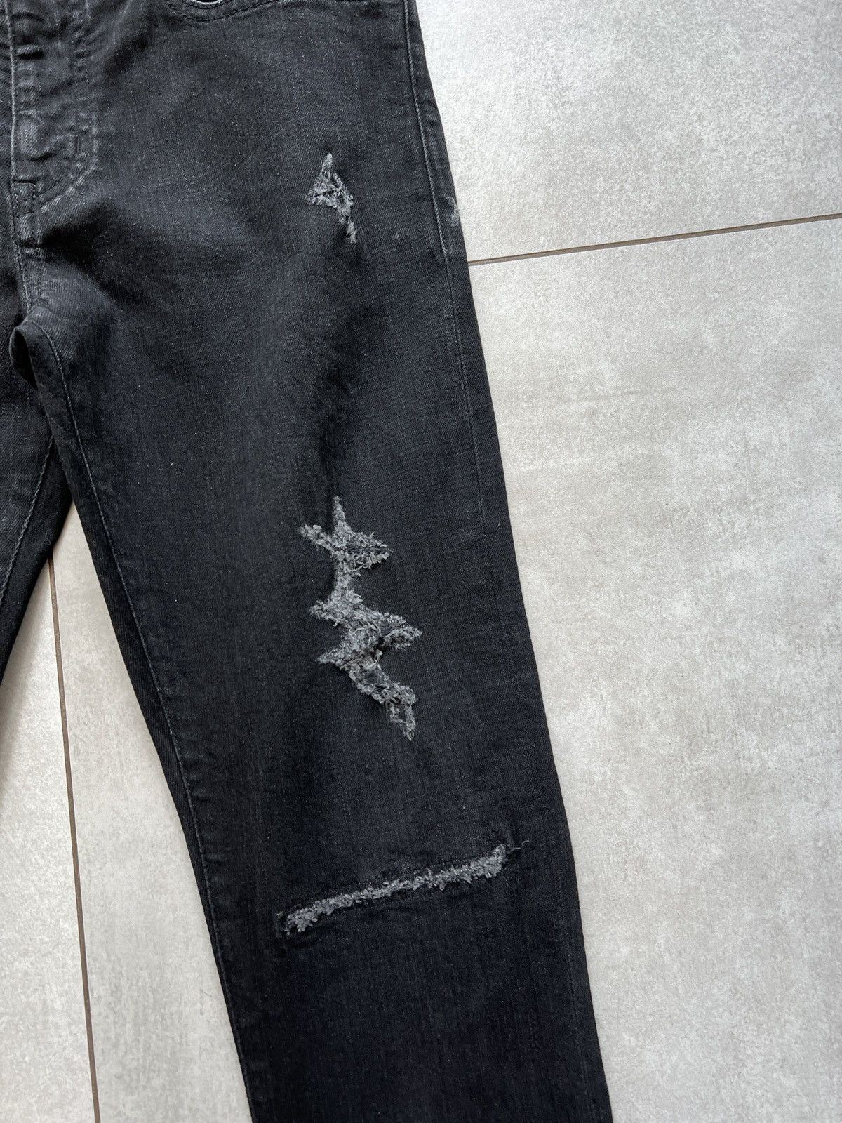 Saint Laurent Paris Saint laurent paris d02 hedi skinny black distressed jeans Size US 32 / EU 48 - 5 Thumbnail