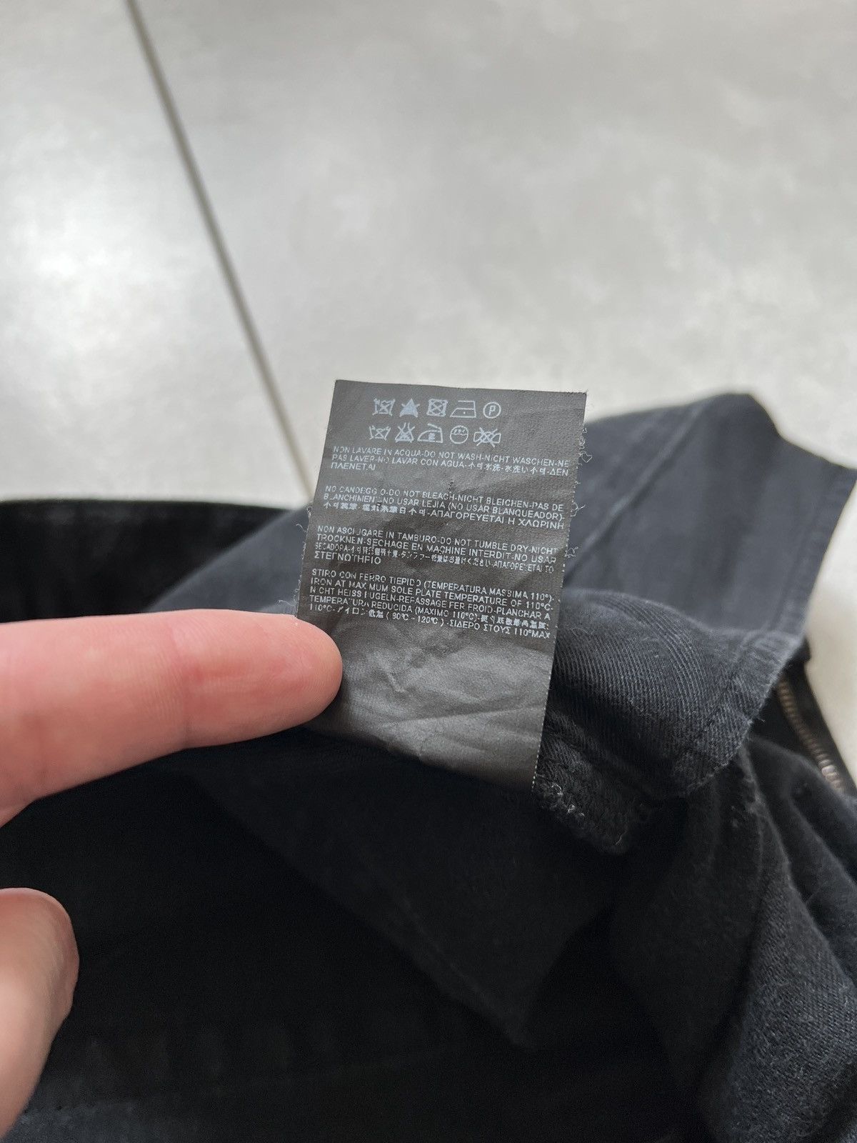 Saint Laurent Paris Saint laurent paris d02 hedi skinny black distressed jeans Size US 32 / EU 48 - 14 Thumbnail