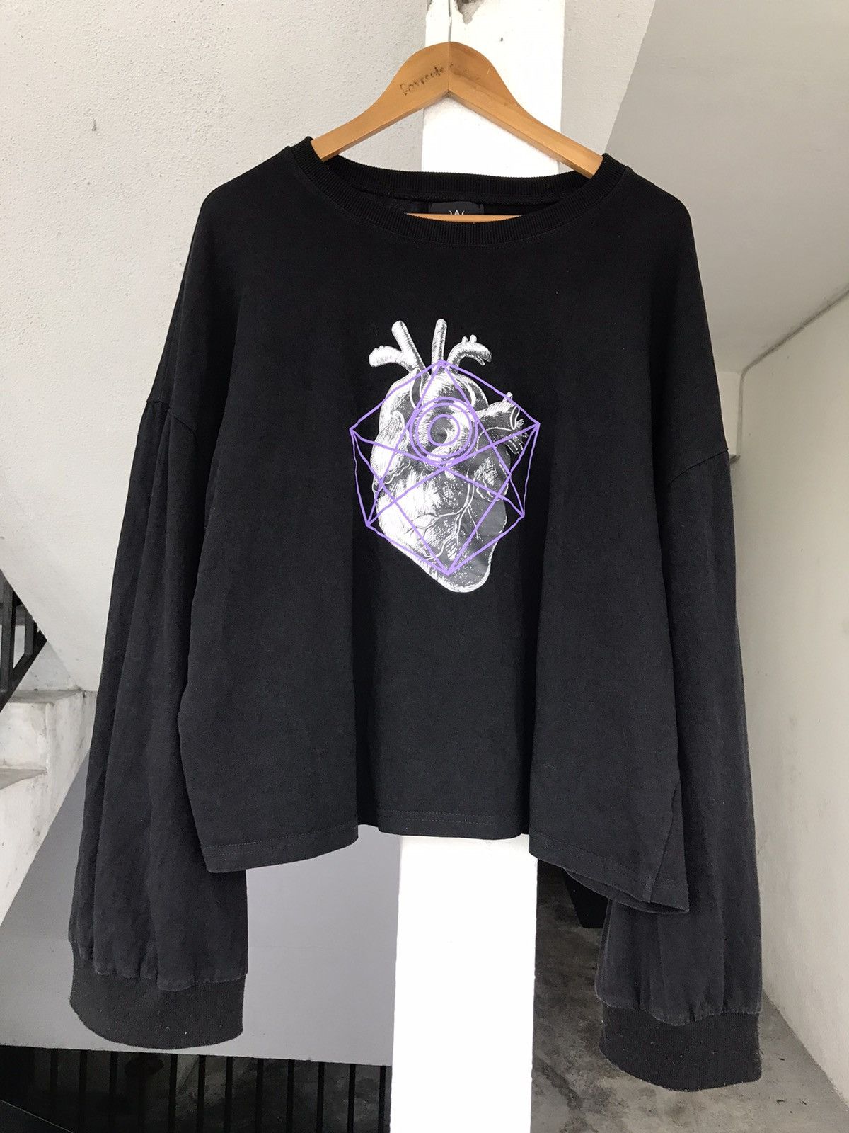 20471120 Drug Honey Crop Sweatshirt A4 Size US L / EU 52-54 / 3 - 4 Thumbnail
