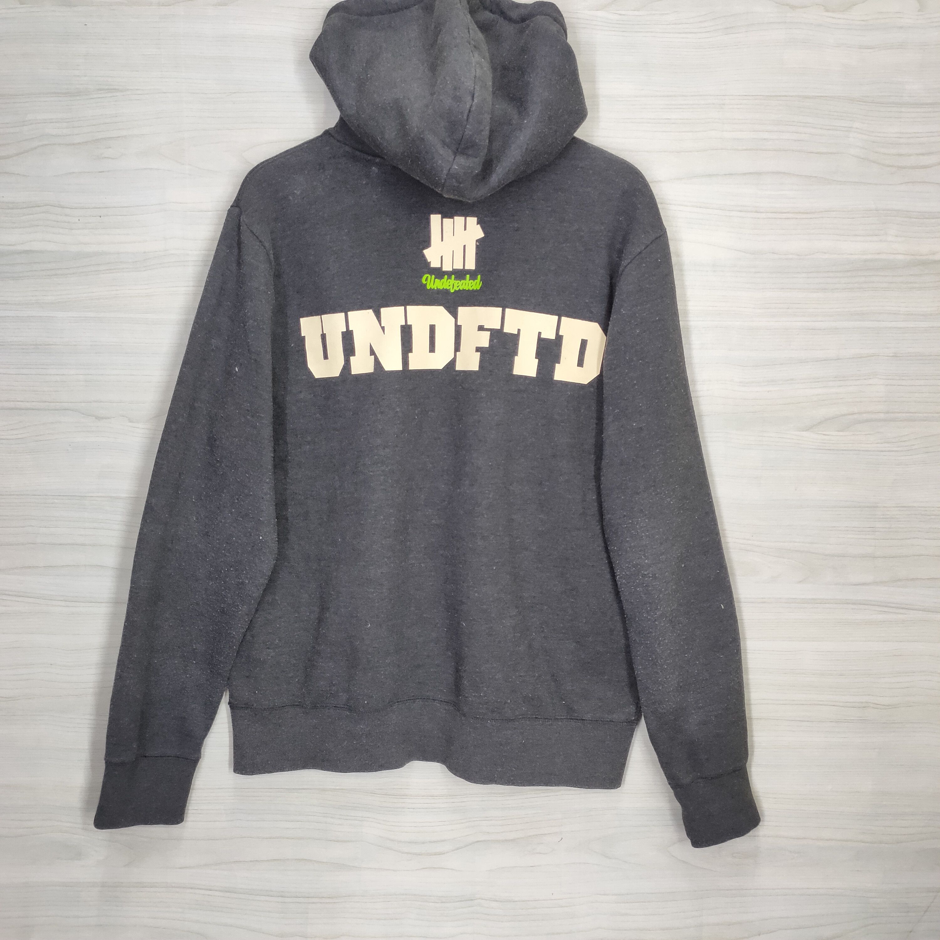 Undefeated Undefeated hoodie medium Size US M / EU 48-50 / 2 - 4 Thumbnail