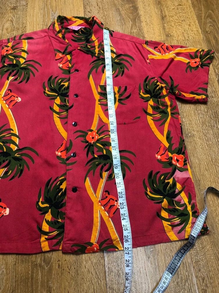 Vintage Vintage 100% Rayon Beach Motive Aloha Hawaiian Shirt Size US L / EU 52-54 / 3 - 7 Thumbnail
