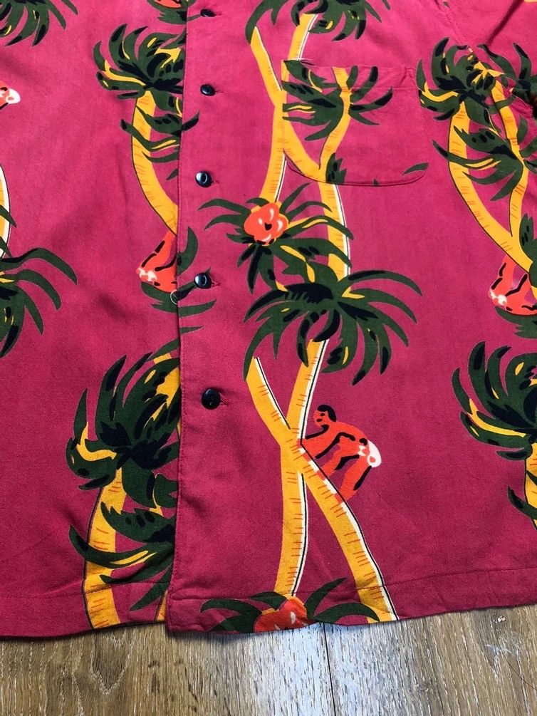 Vintage Vintage 100% Rayon Beach Motive Aloha Hawaiian Shirt Size US L / EU 52-54 / 3 - 4 Thumbnail