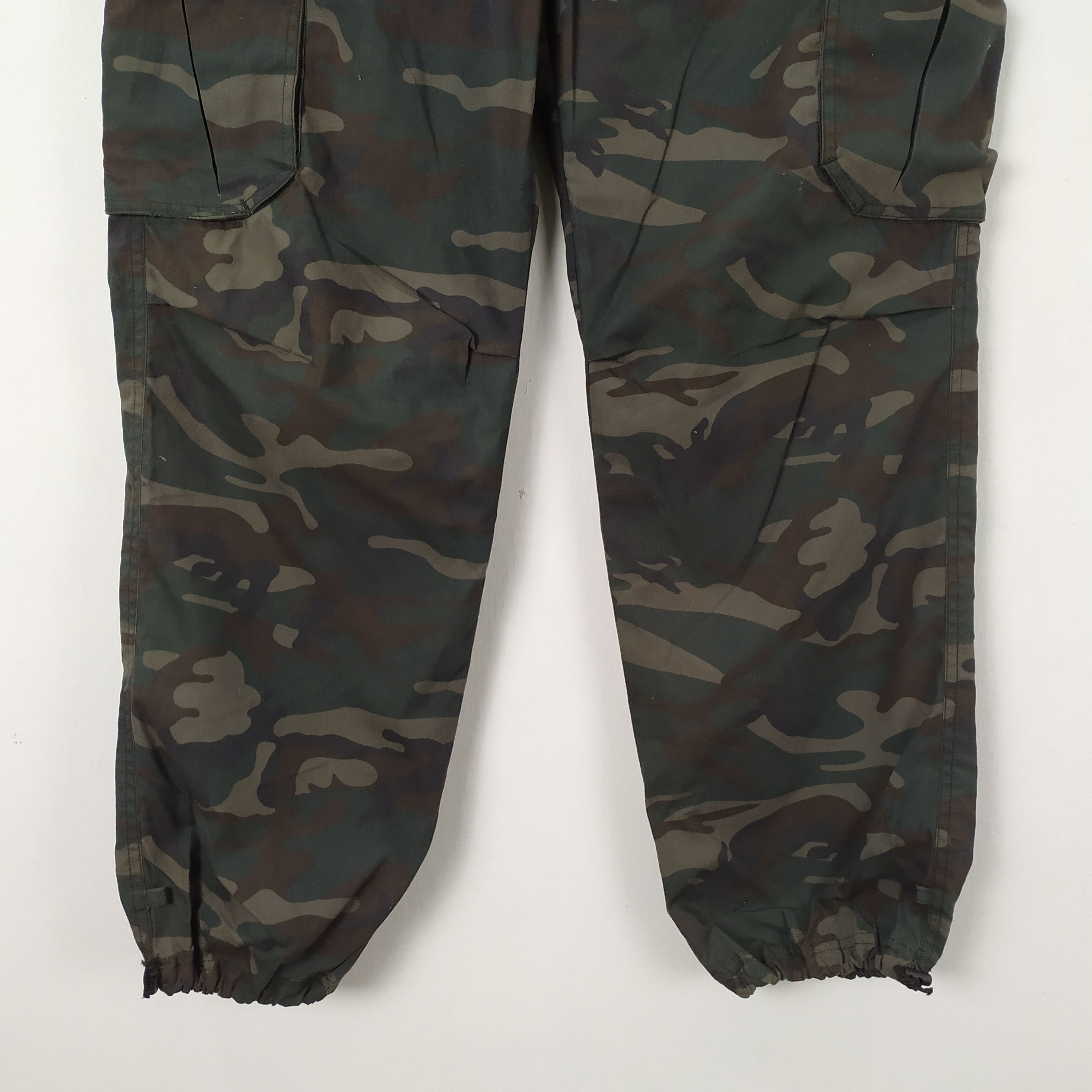 Japanese Brand CUBIC MEASURE SPRING WAIST CARGO PANTS Size US 31 - 5 Thumbnail