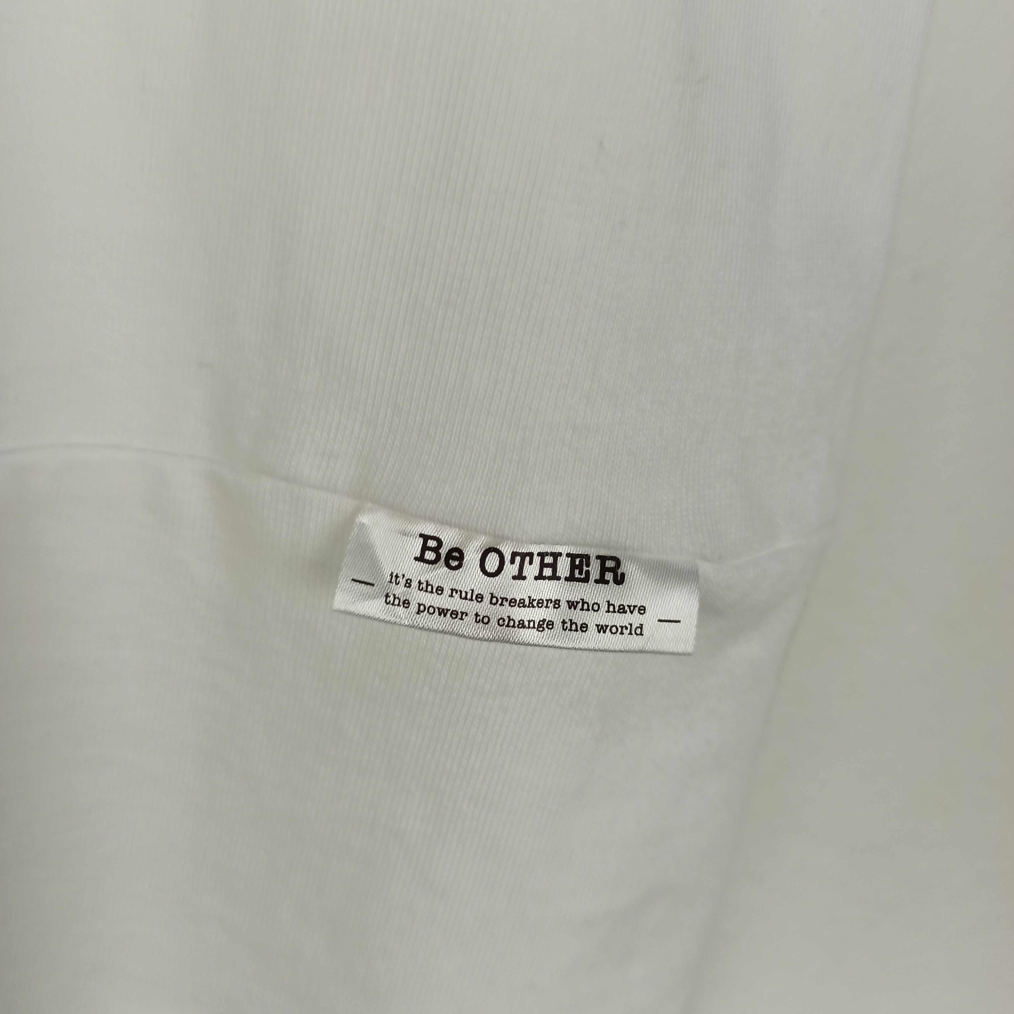 Pharrell × Uniqlo Uniqlo X Pharrell Williams I Am Other Tshirt Size US M / EU 48-50 / 2 - 7 Thumbnail