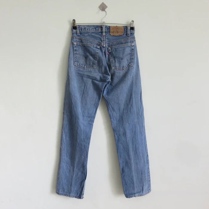 Levi's × Vintage Vintage 80's Levi's Light Wash Distressed Jeans Size US 26 / EU 42 - 2 Thumbnail