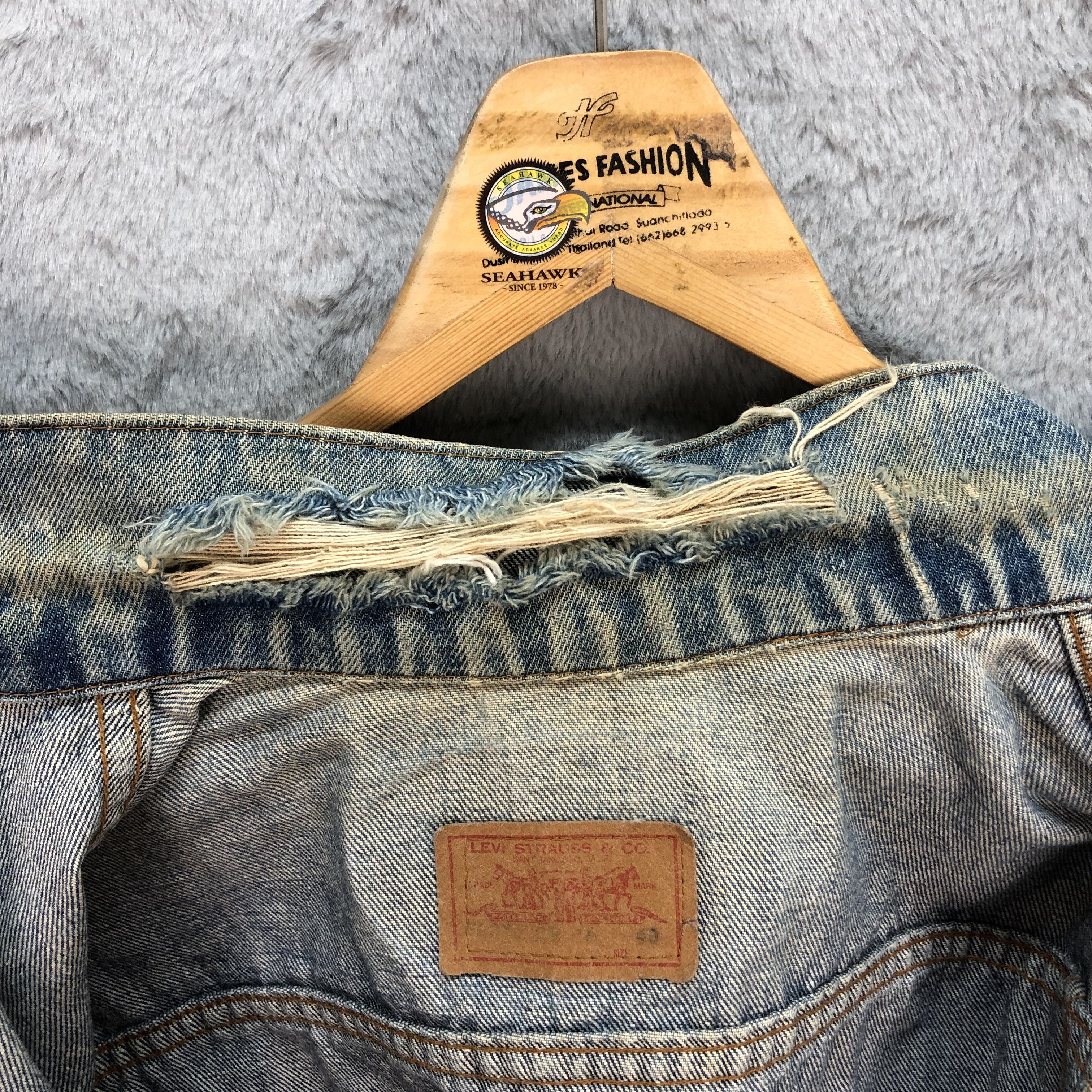 Levi's VTG LEVI'S MADE IN FRANCE DENIM JACKET BUTTON 276 #5557-197 Size US S / EU 44-46 / 1 - 12 Thumbnail