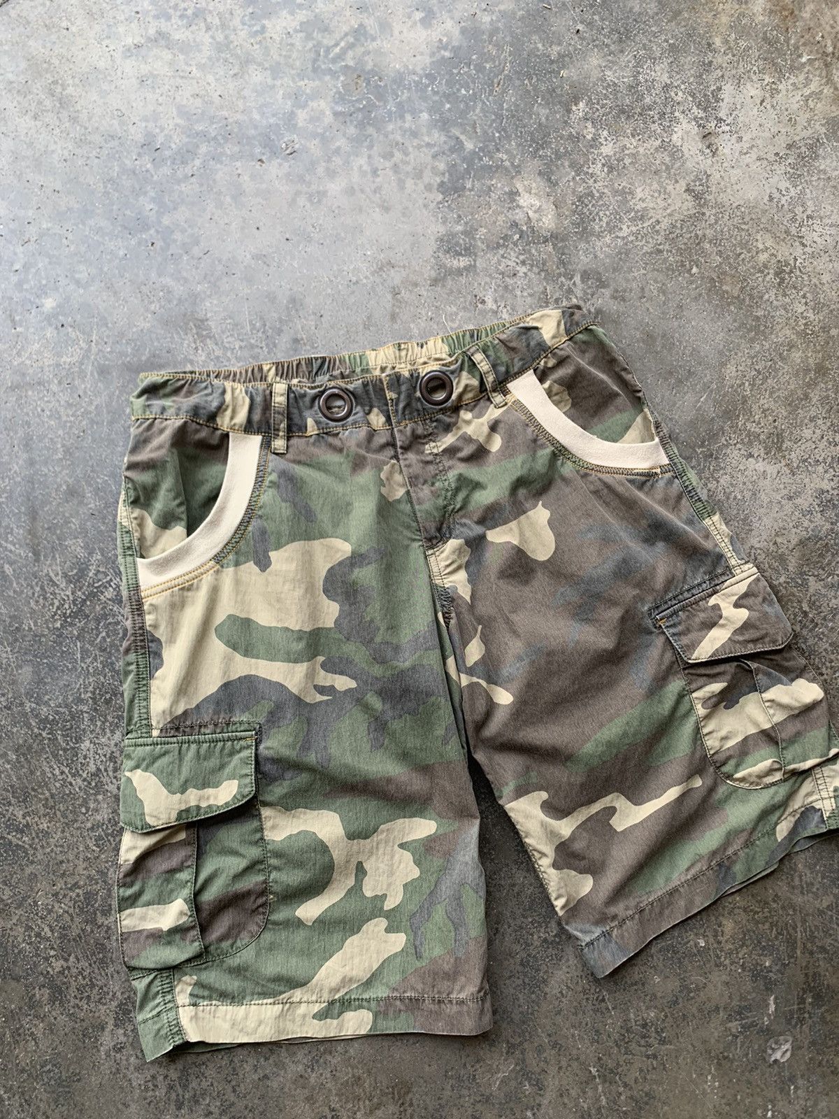 Vintage Vintage Sun Faded Military Camo Shorts Size US 30 / EU 46 - 3 Thumbnail