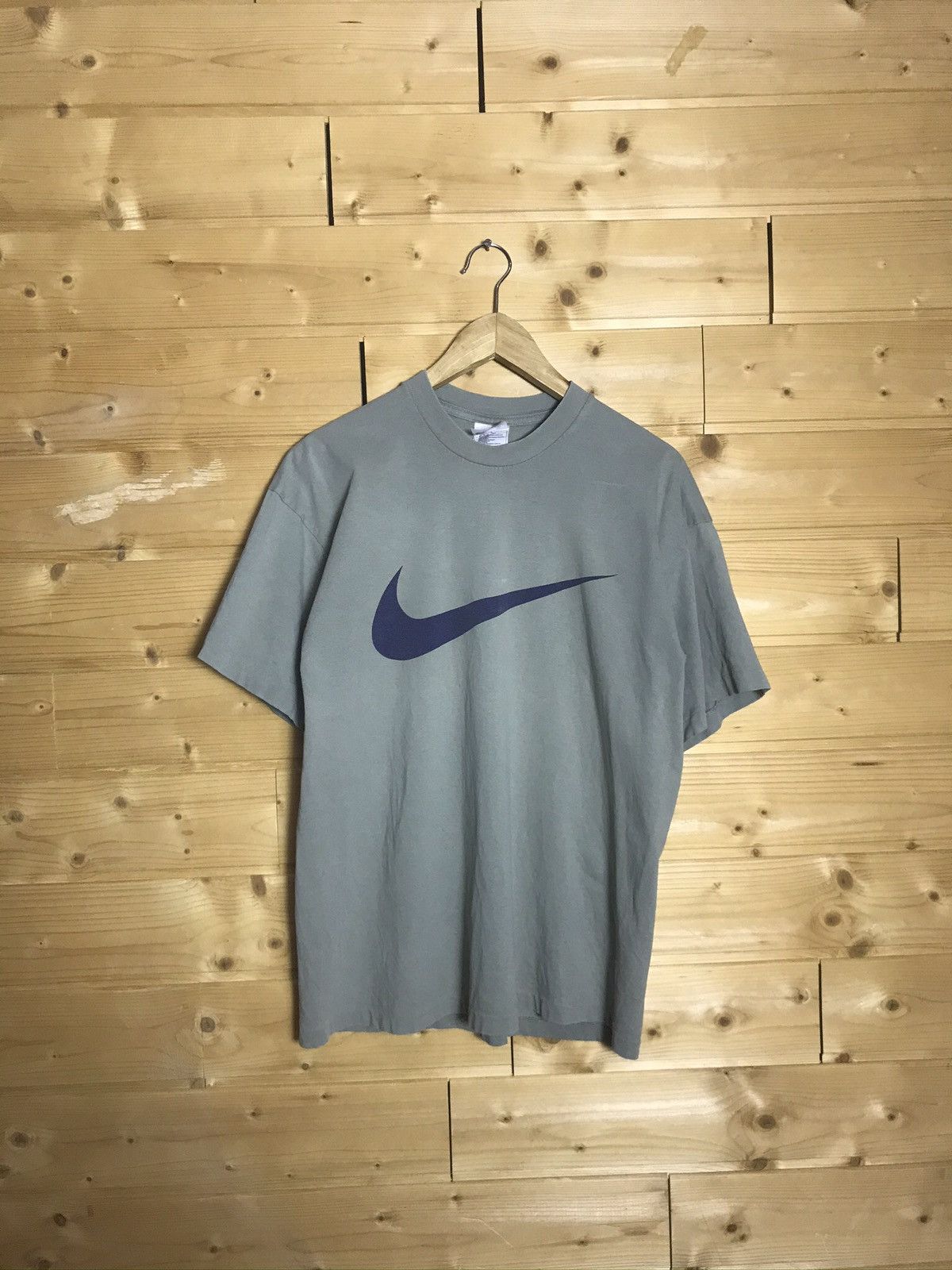 Vintage Vintage 90’s Nike swoosh t-shirt Size US M / EU 48-50 / 2 - 1 Thumbnail