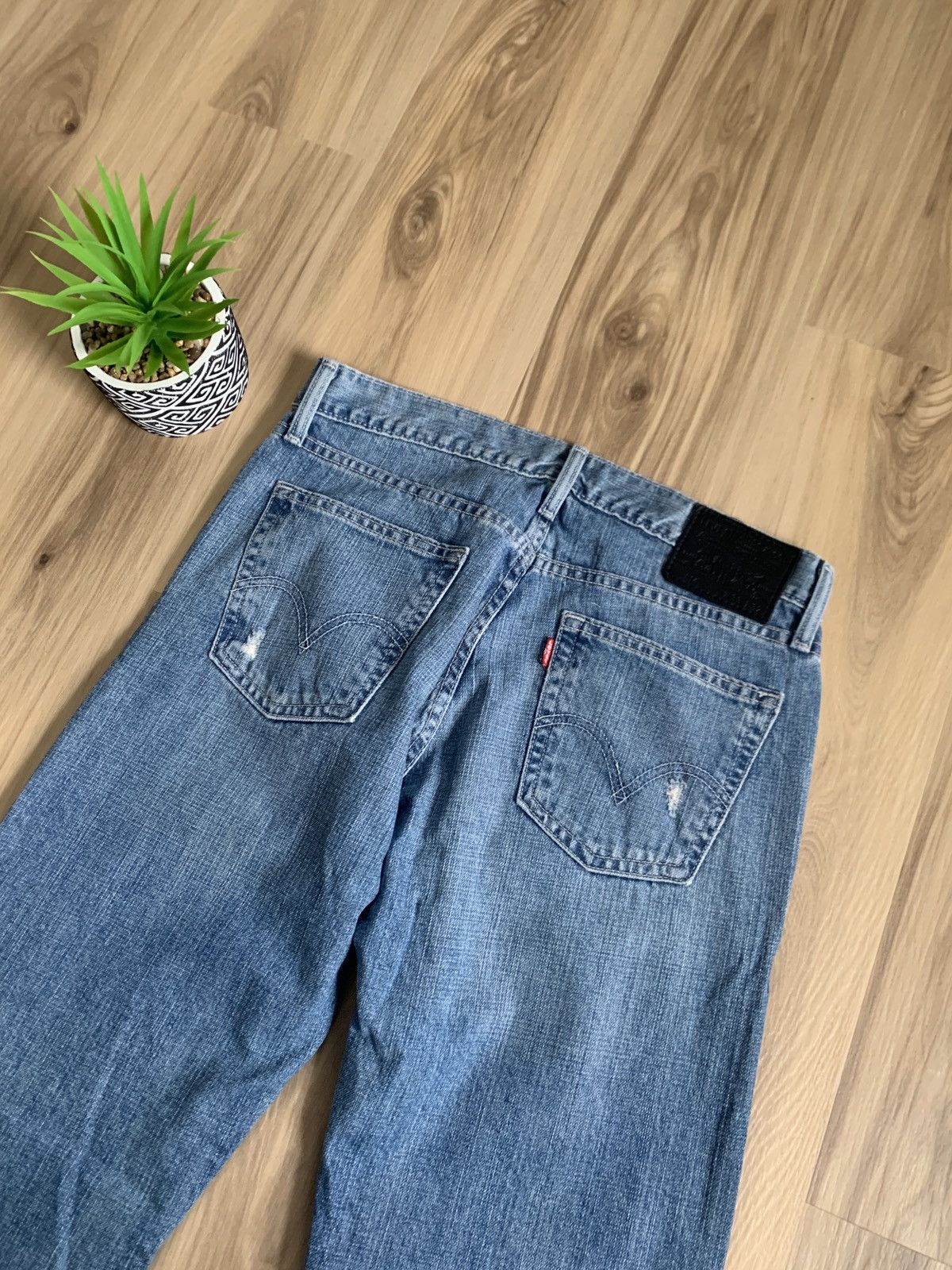 Levi's Levi’s Distressed Denim Jeans Size US 32 / EU 48 - 4 Thumbnail