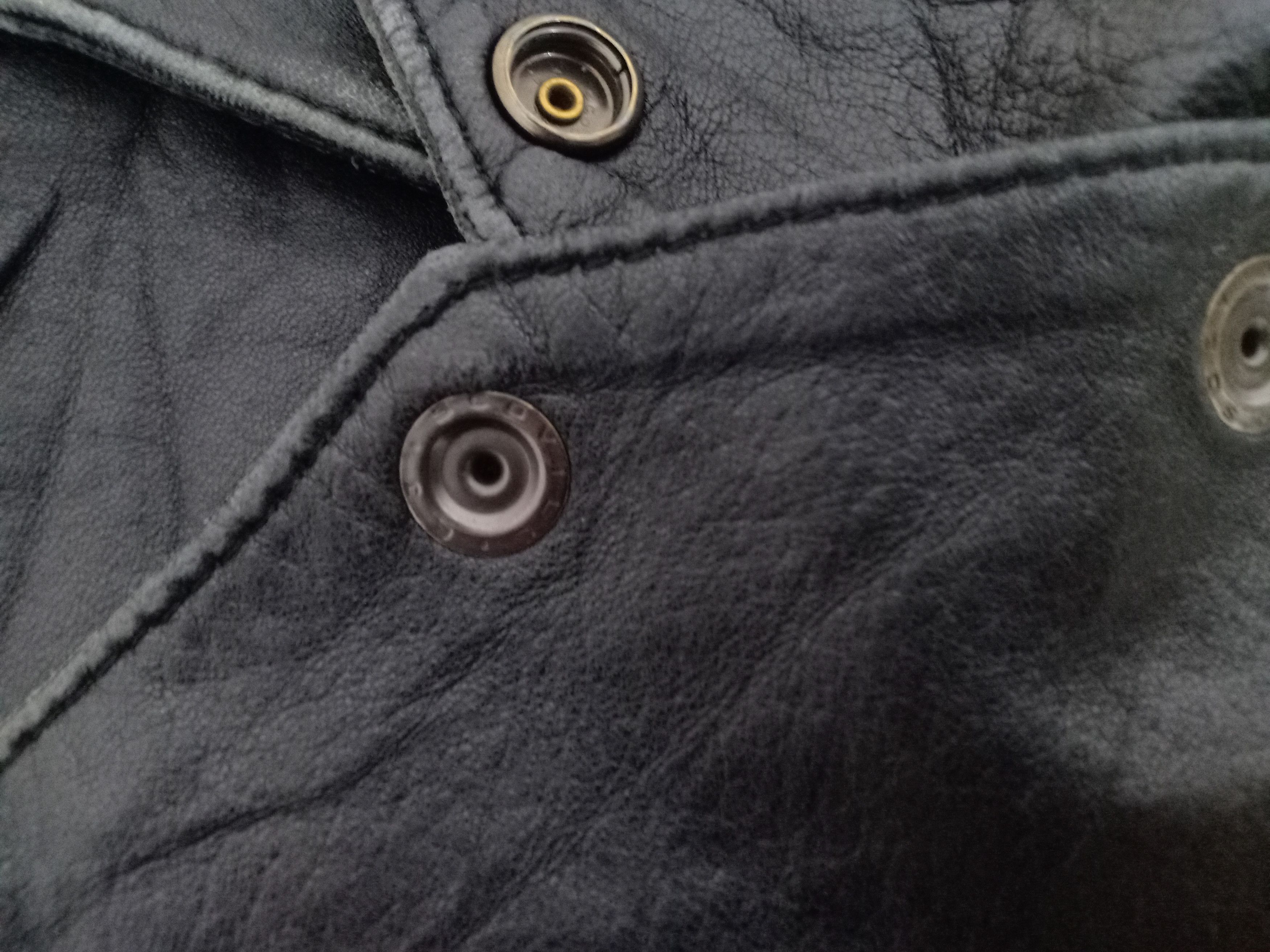 Japanese Brand Custom Made Leather Vest Scovill Button Size US M / EU 48-50 / 2 - 2 Thumbnail