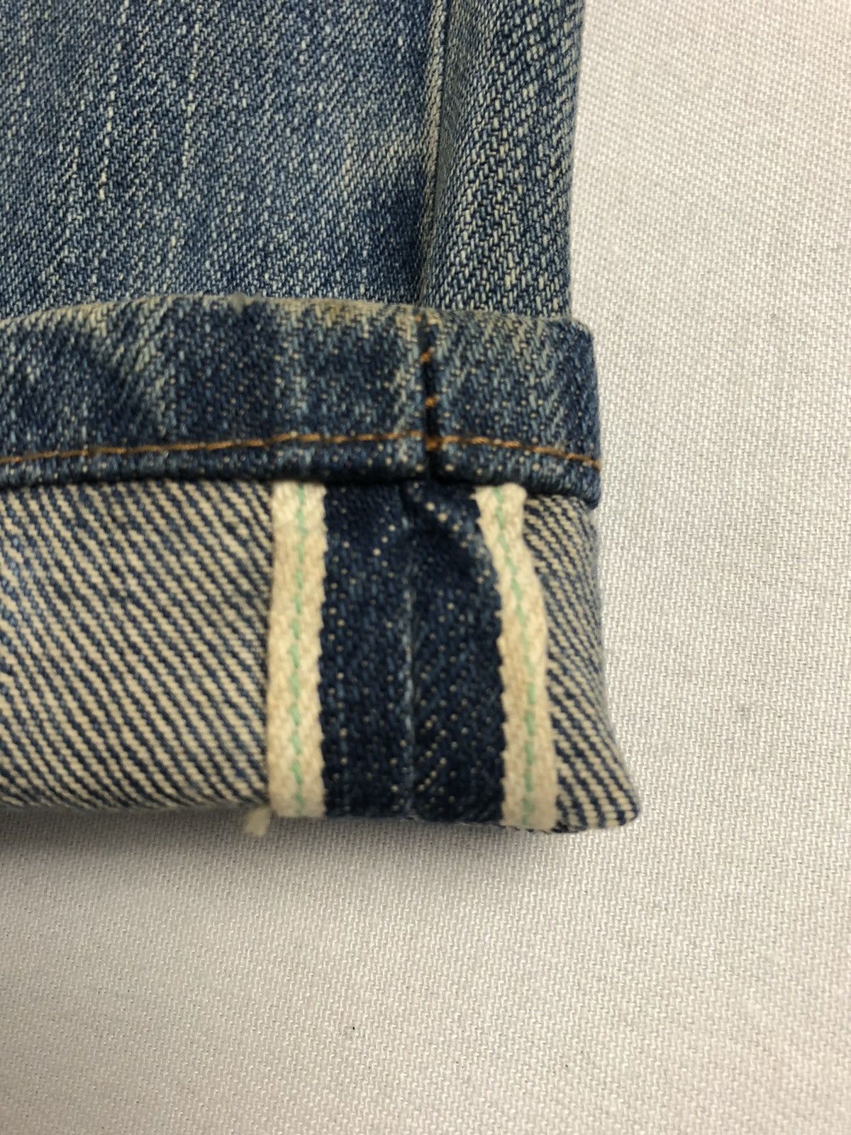 Japanese Brand Japanese Uniqlo Selvedge 2 Tone Color Denim Pants Size US 32 / EU 48 - 6 Thumbnail