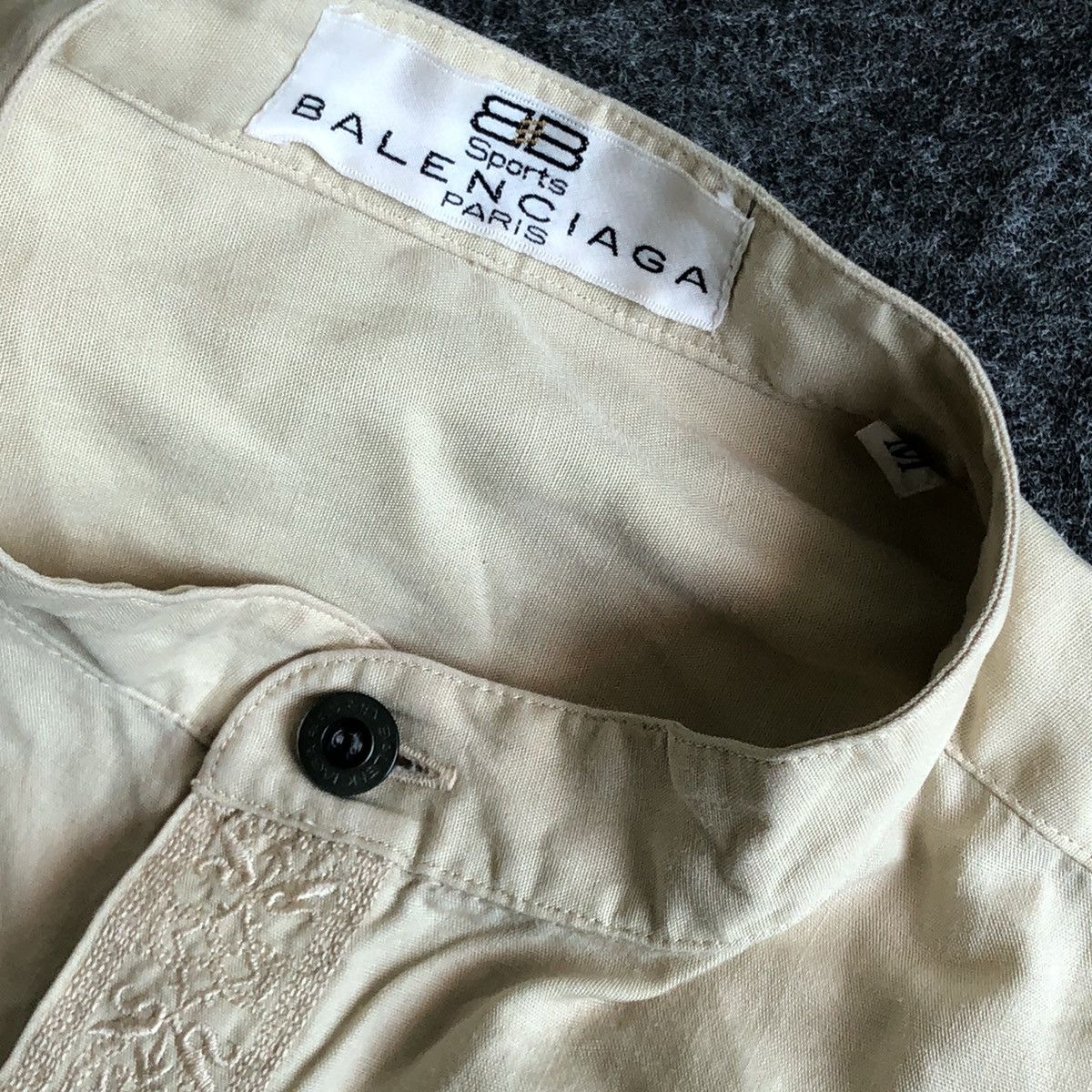 Balenciaga × Vintage Vintage Balenciaga Mandarin Colar Button Shirt Made In Japan Size US M / EU 48-50 / 2 - 5 Thumbnail