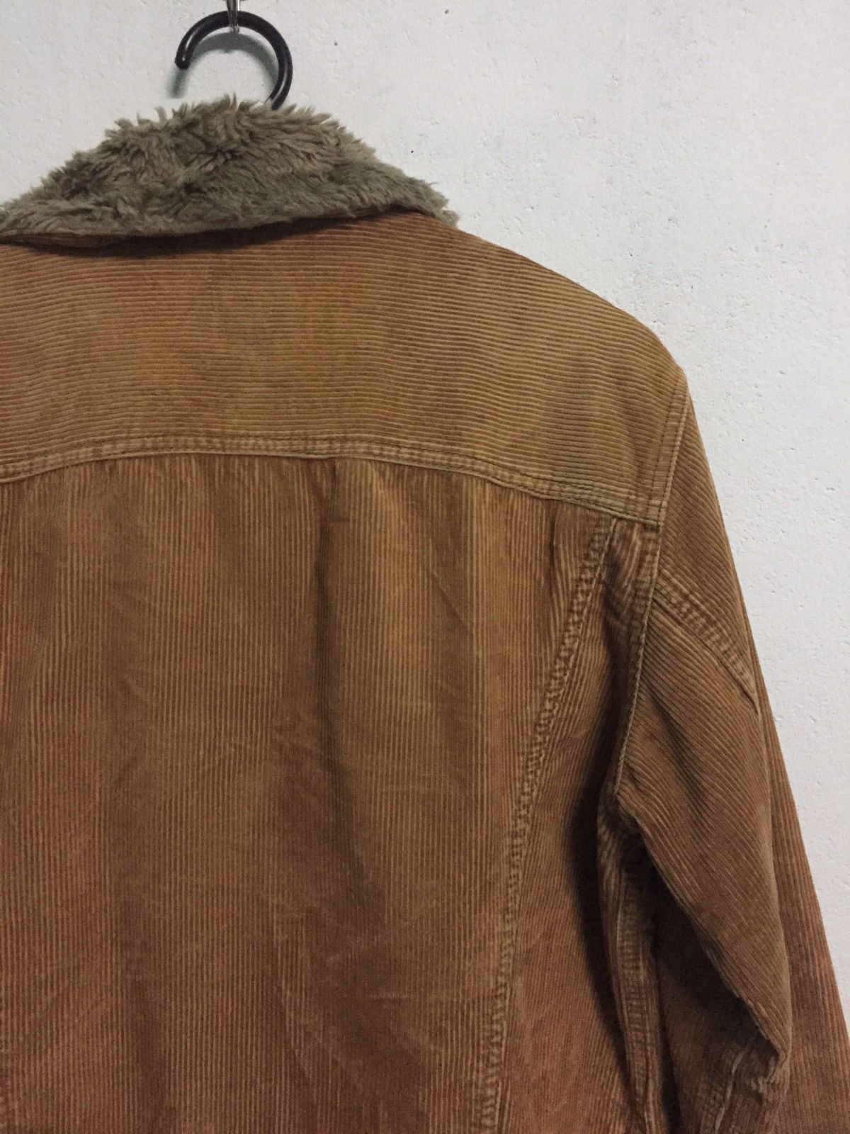Uniqlo Uniqlo Corduroy Jacket With Fleece Collar Size US M / EU 48-50 / 2 - 7 Thumbnail