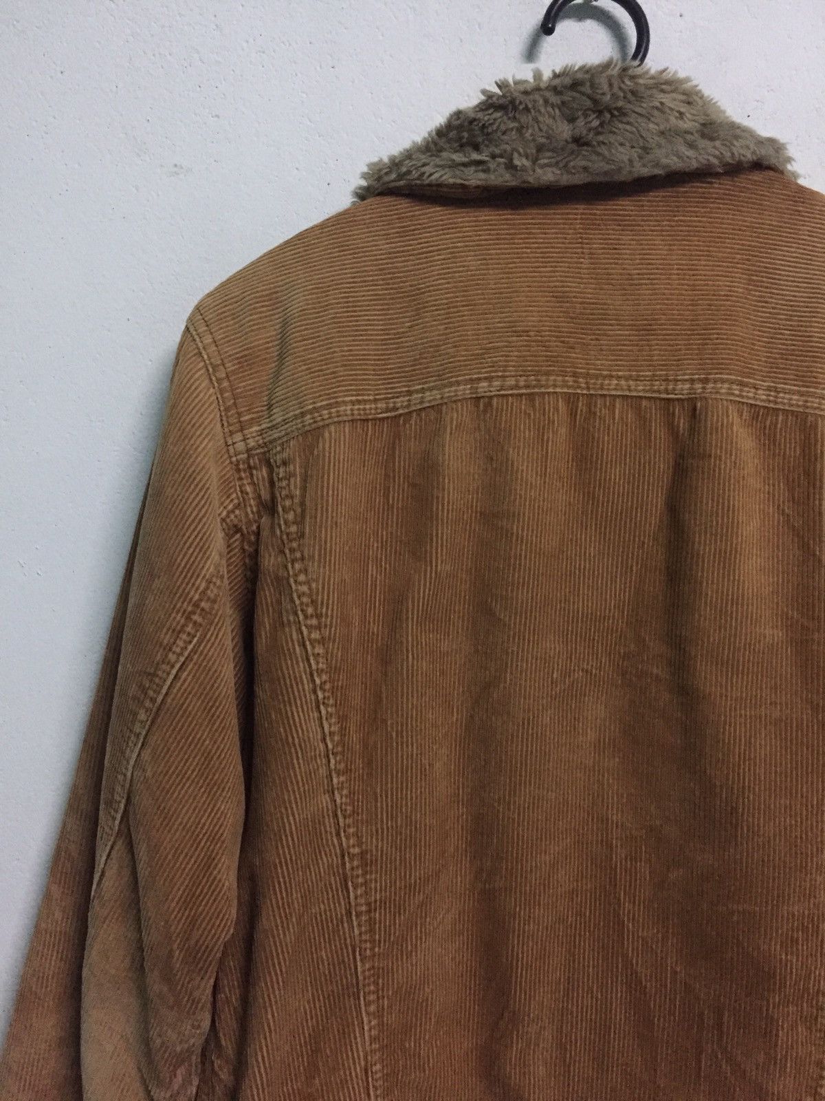 Uniqlo Uniqlo Corduroy Jacket With Fleece Collar Size US M / EU 48-50 / 2 - 8 Thumbnail