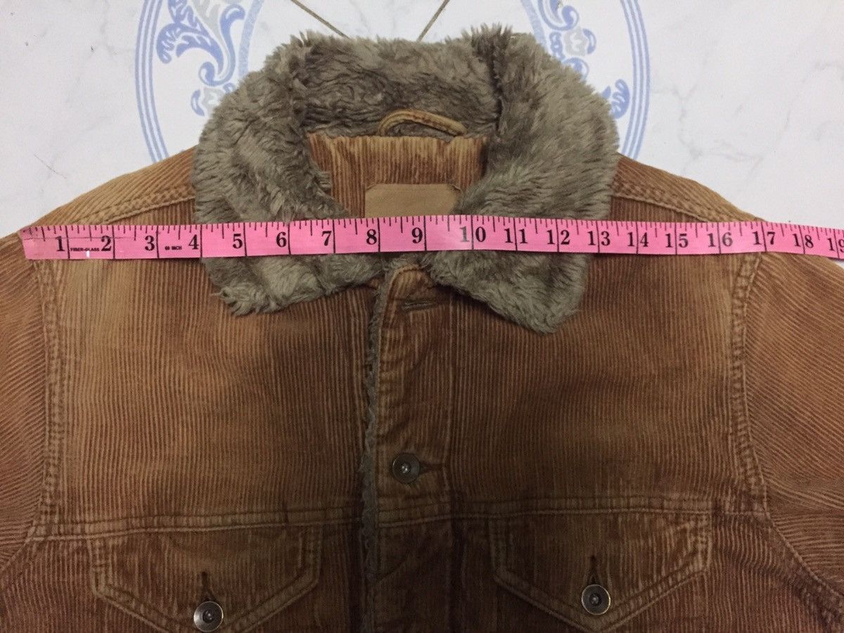 Uniqlo Uniqlo Corduroy Jacket With Fleece Collar Size US M / EU 48-50 / 2 - 24 Thumbnail