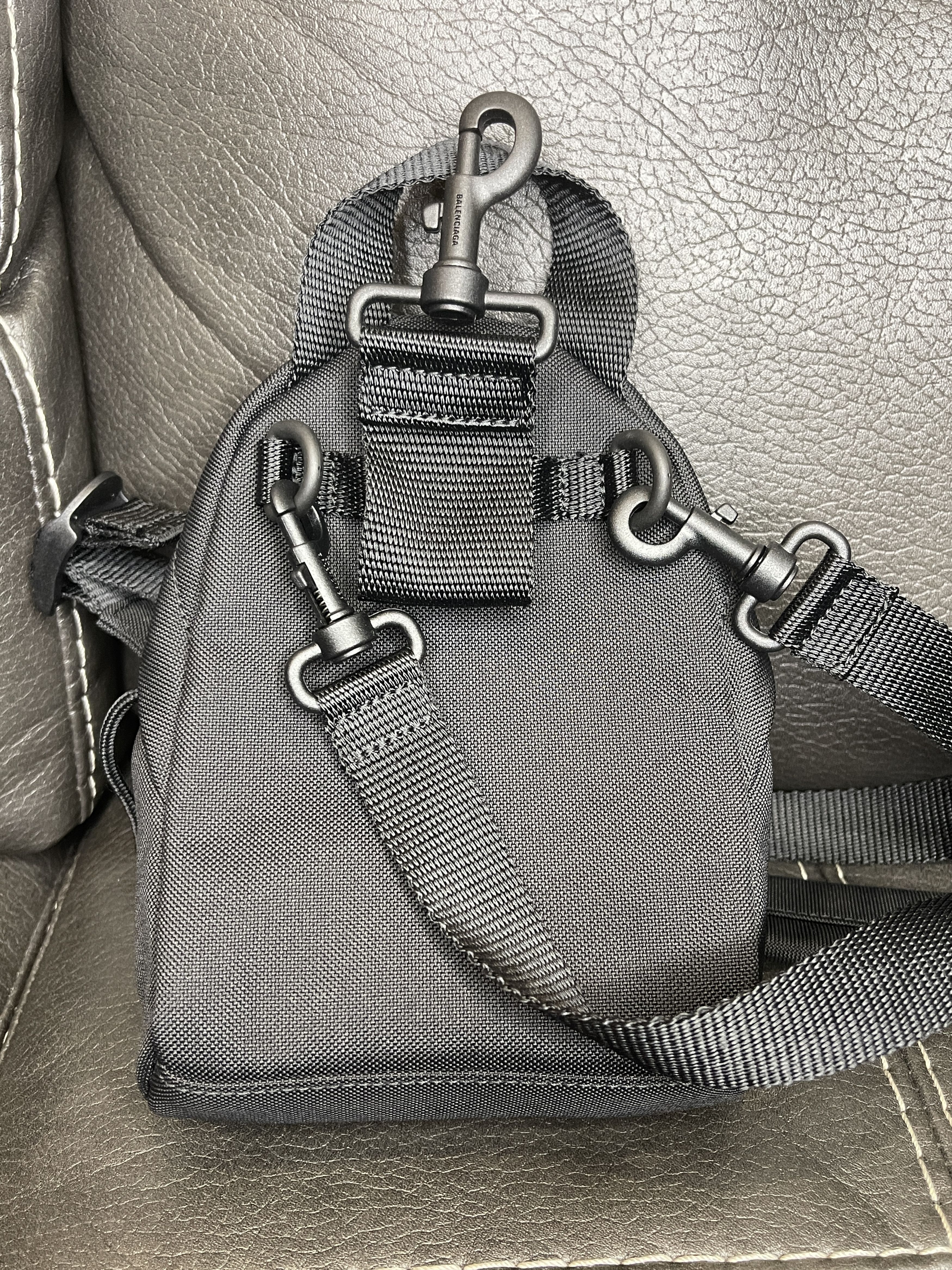 Balenciaga Balenciaga Mini Crossbody or Belt Bag Backpack - Like New Size ONE SIZE - 3 Thumbnail