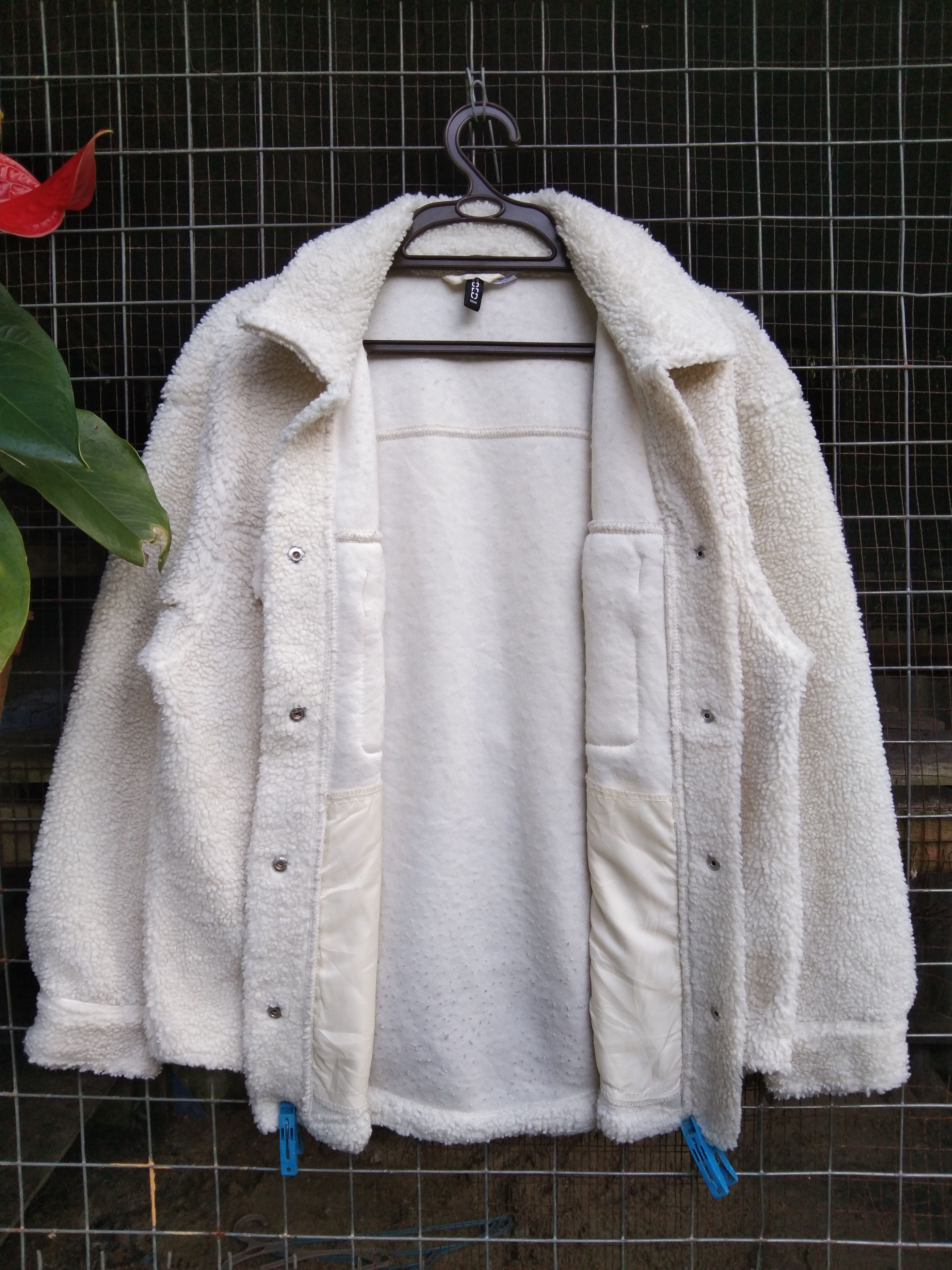 H&M DEEP PILE SHERPA JACKET by DIVIDED H&M Size S / US 4 / IT 40 - 5 Thumbnail