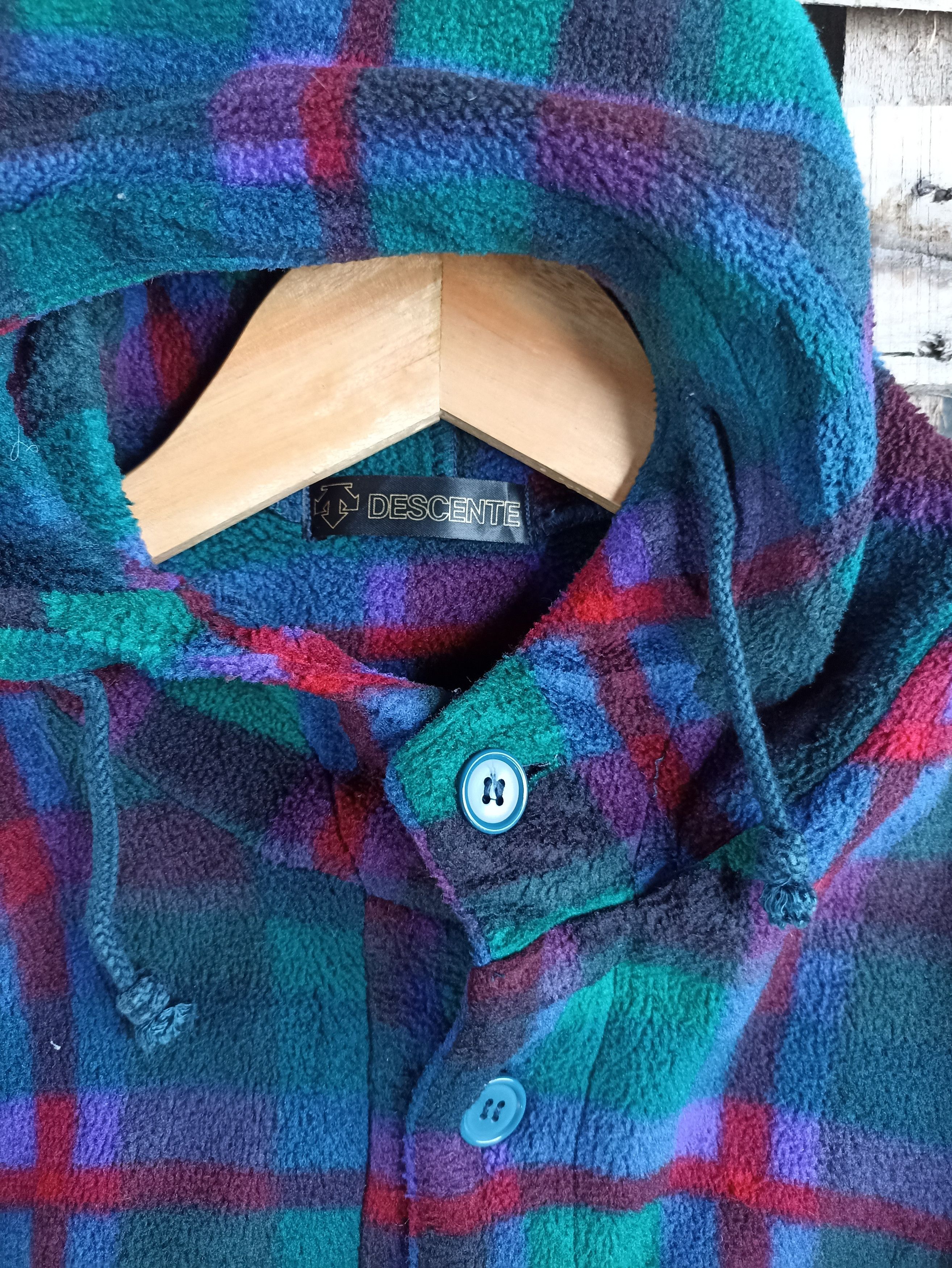 Descente × Japanese Brand × Vintage Vintage Descente Fleece Plaid Tartan Hoodie Size US L / EU 52-54 / 3 - 5 Thumbnail