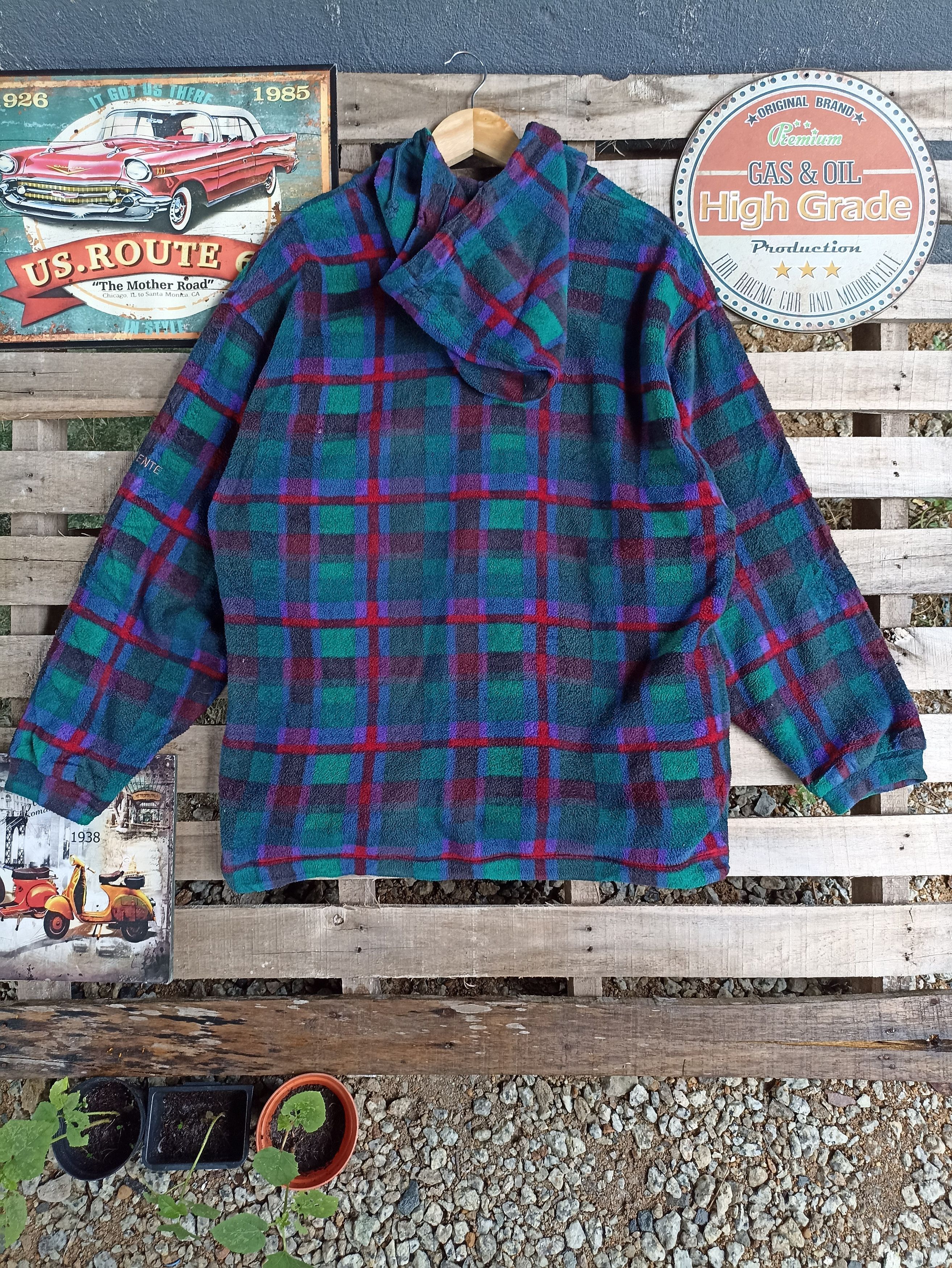 Descente × Japanese Brand × Vintage Vintage Descente Fleece Plaid Tartan Hoodie Size US L / EU 52-54 / 3 - 6 Thumbnail