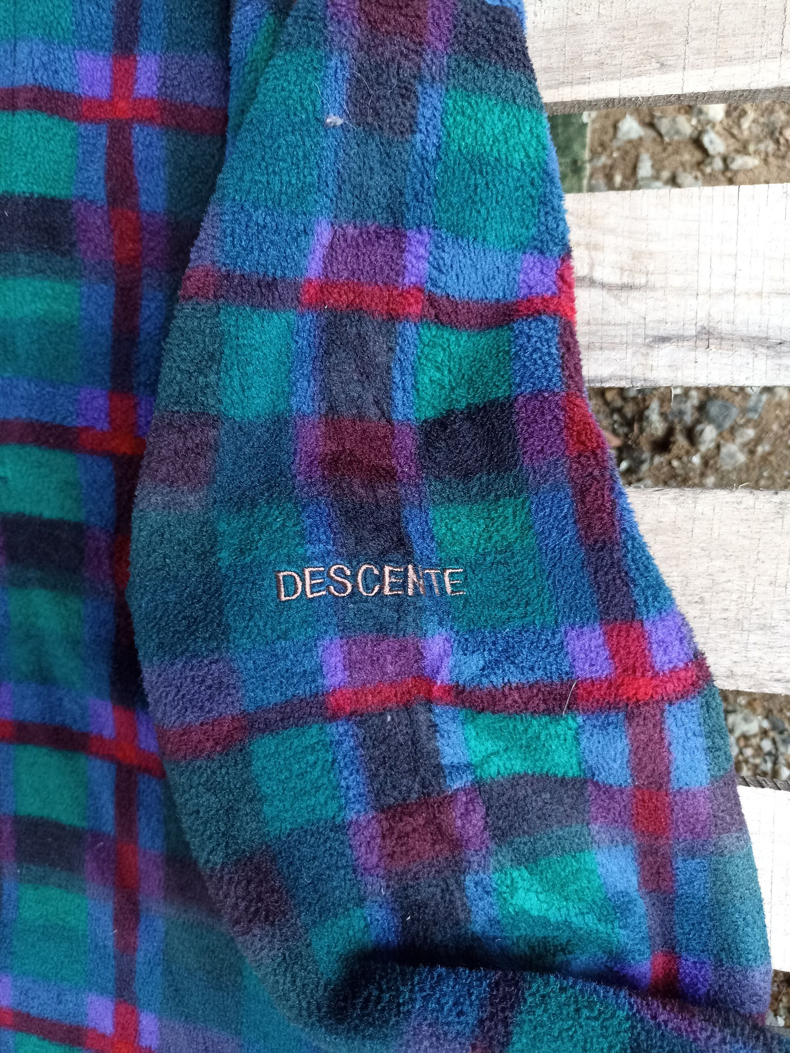 Descente × Japanese Brand × Vintage Vintage Descente Fleece Plaid Tartan Hoodie Size US L / EU 52-54 / 3 - 4 Thumbnail