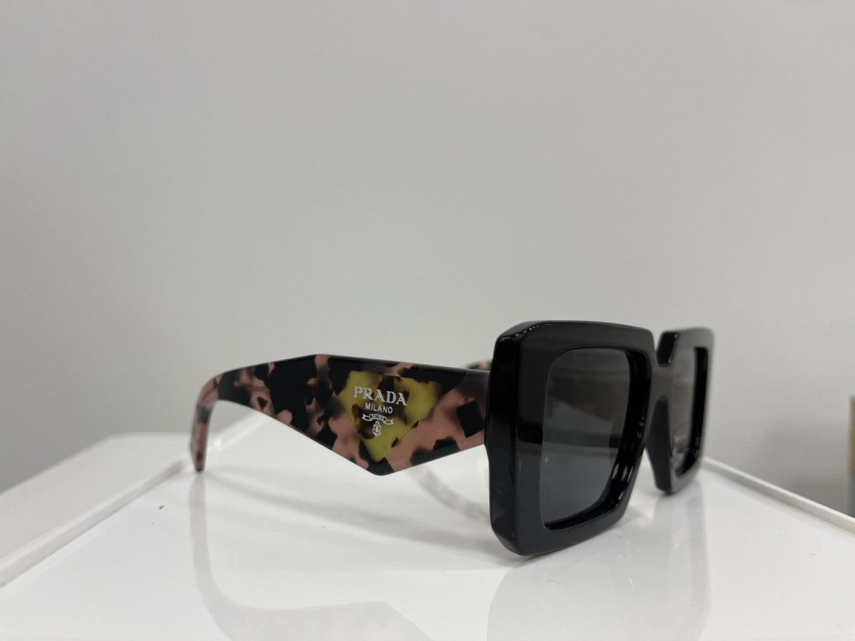 Prada × Vintage NEW Prada Sunglasses Rectangular Pete Davidson Kardashian Size ONE SIZE - 2 Thumbnail