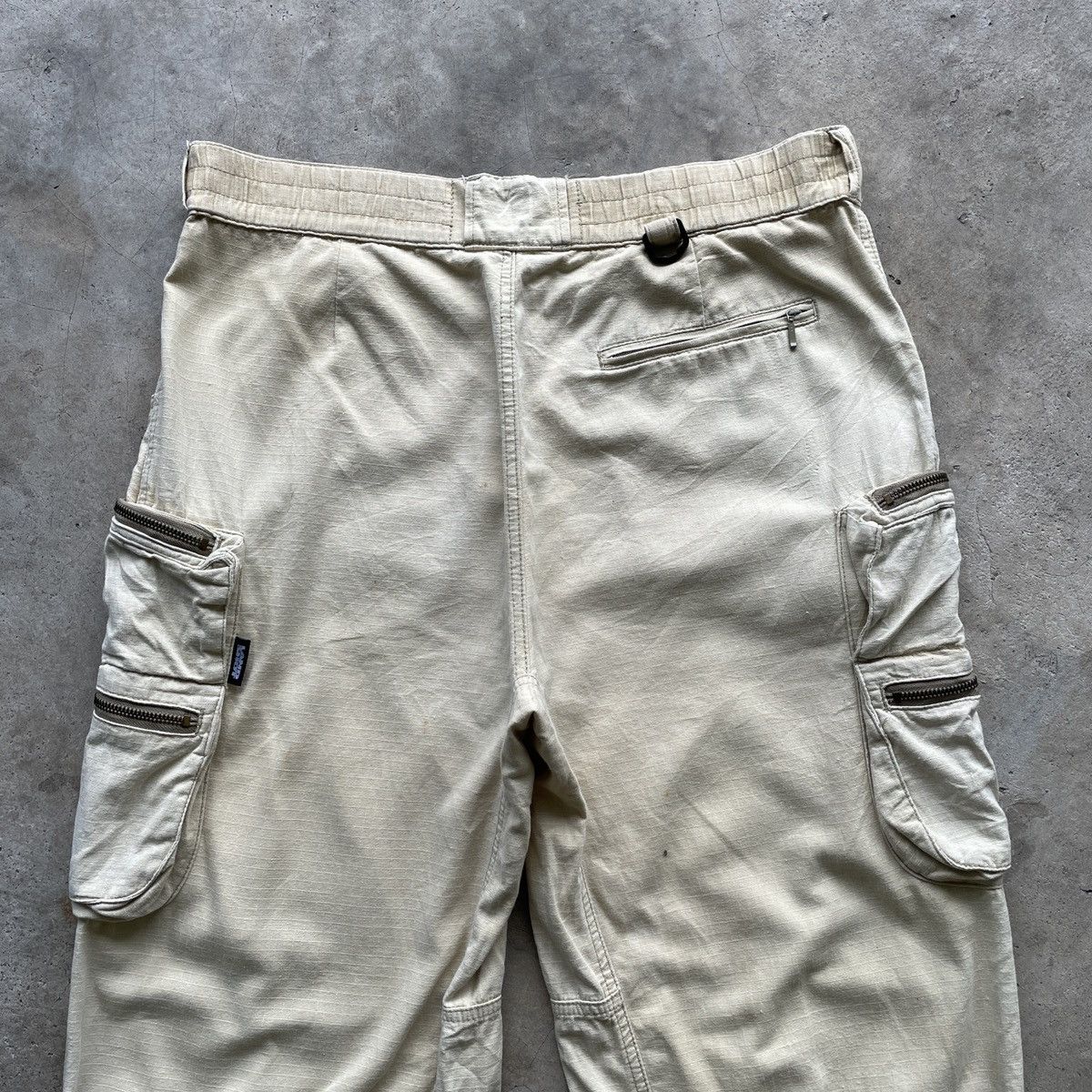 Japanese Brand Vtg Japanese Brand Sun Faded 3D Pocket Cargo Pants Tactical Size US 33 - 13 Thumbnail