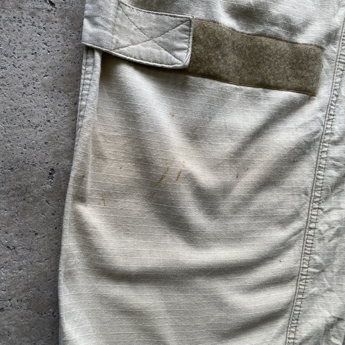 Japanese Brand Vtg Japanese Brand Sun Faded 3D Pocket Cargo Pants Tactical Size US 33 - 12 Thumbnail