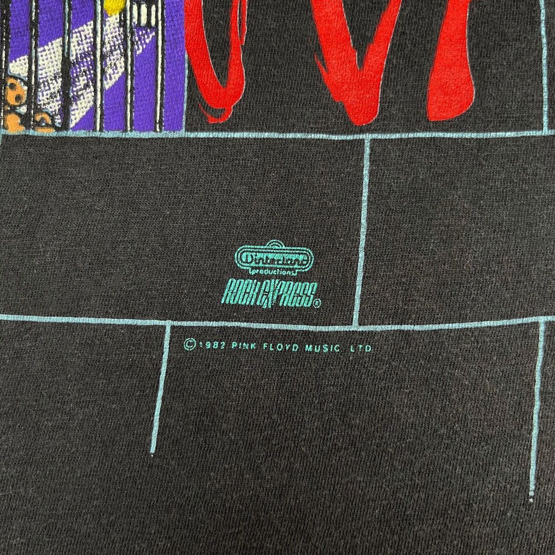 Band Tees Pink Floyd 80s The Wall Vtg All Over AOP Winterland T-Shirt Size US XL / EU 56 / 4 - 4 Thumbnail