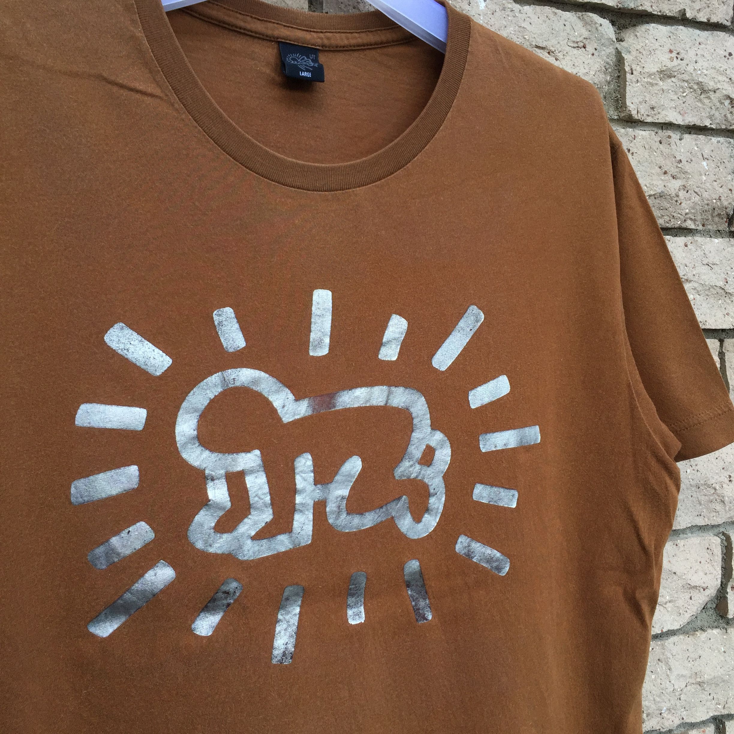 Keith Haring × Uniqlo KEITH HARING X UNIQLO t shirt spell out big design.. Size US L / EU 52-54 / 3 - 3 Thumbnail