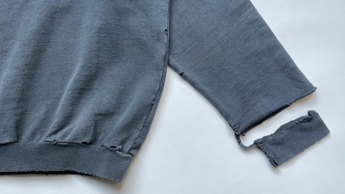 Raf Simons A/W 02 ‘Virginia Creeper’ Distressed Sweatshirt Size US M / EU 48-50 / 2 - 11 Thumbnail