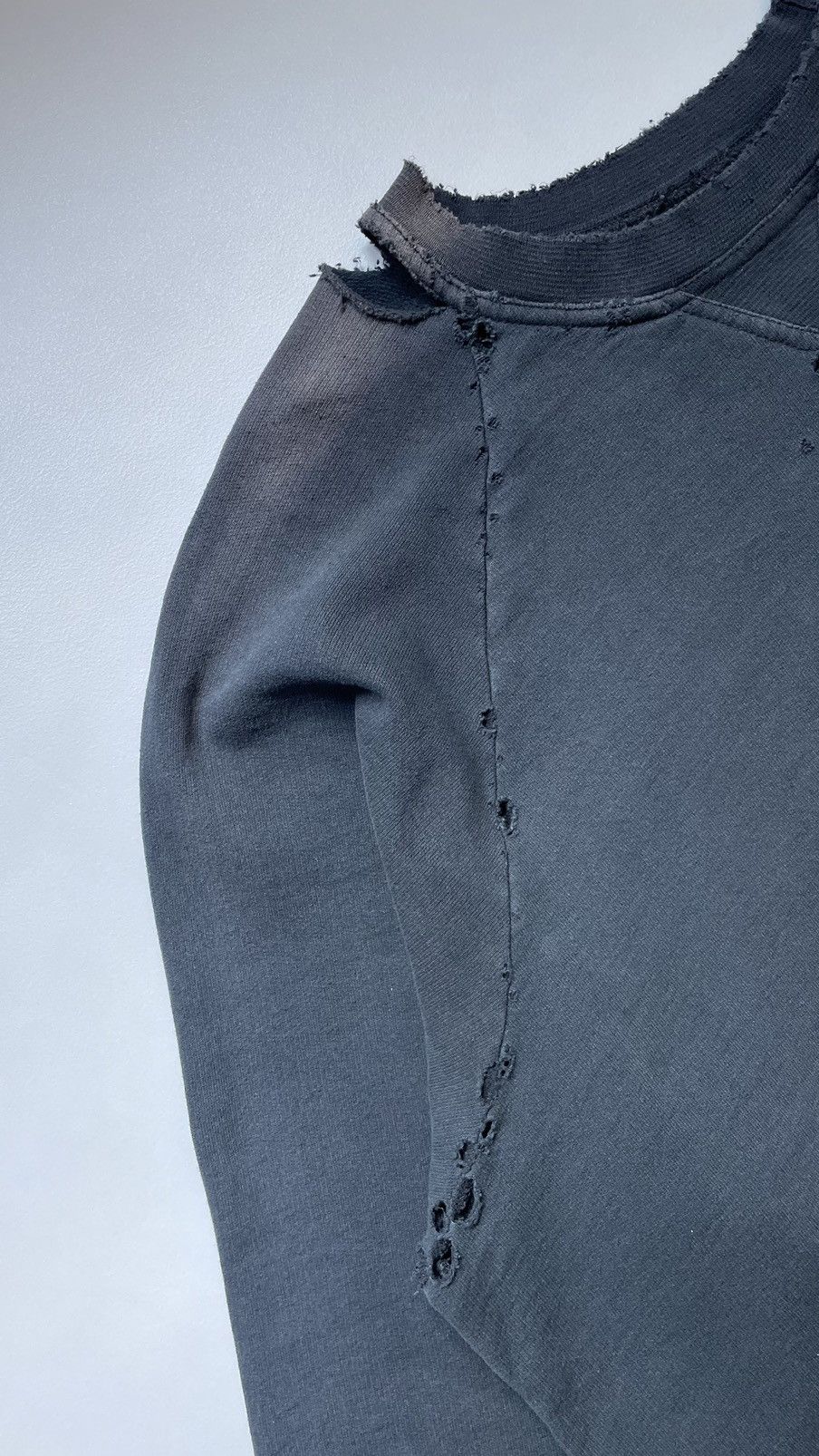 Raf Simons A/W 02 ‘Virginia Creeper’ Distressed Sweatshirt Size US M / EU 48-50 / 2 - 7 Thumbnail