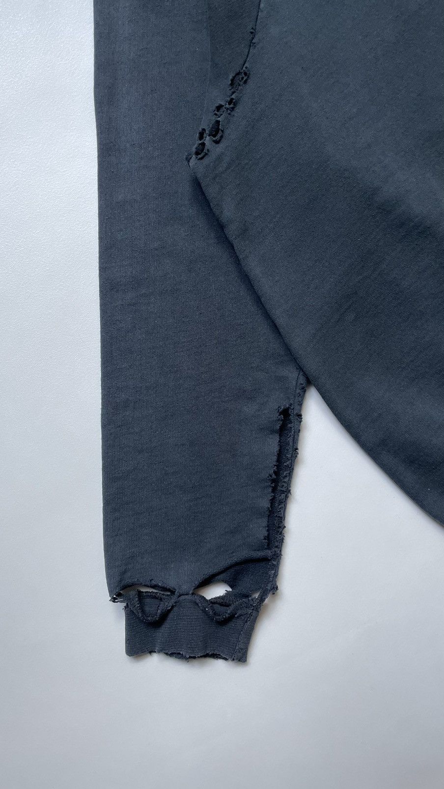 Raf Simons A/W 02 ‘Virginia Creeper’ Distressed Sweatshirt Size US M / EU 48-50 / 2 - 8 Thumbnail