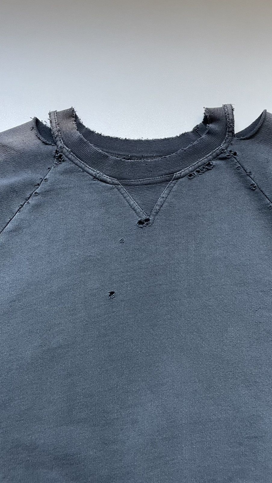 Raf Simons A/W 02 ‘Virginia Creeper’ Distressed Sweatshirt Size US M / EU 48-50 / 2 - 4 Thumbnail