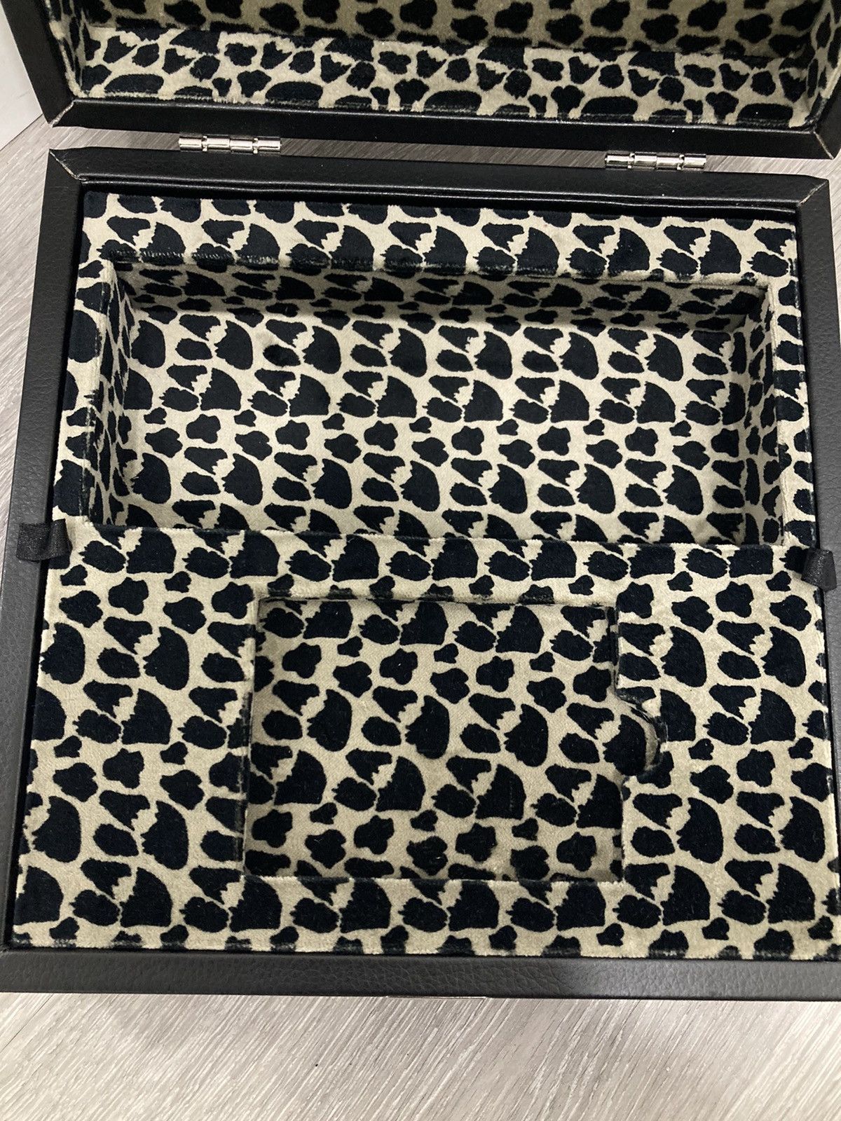 Leopard Jewelry box.