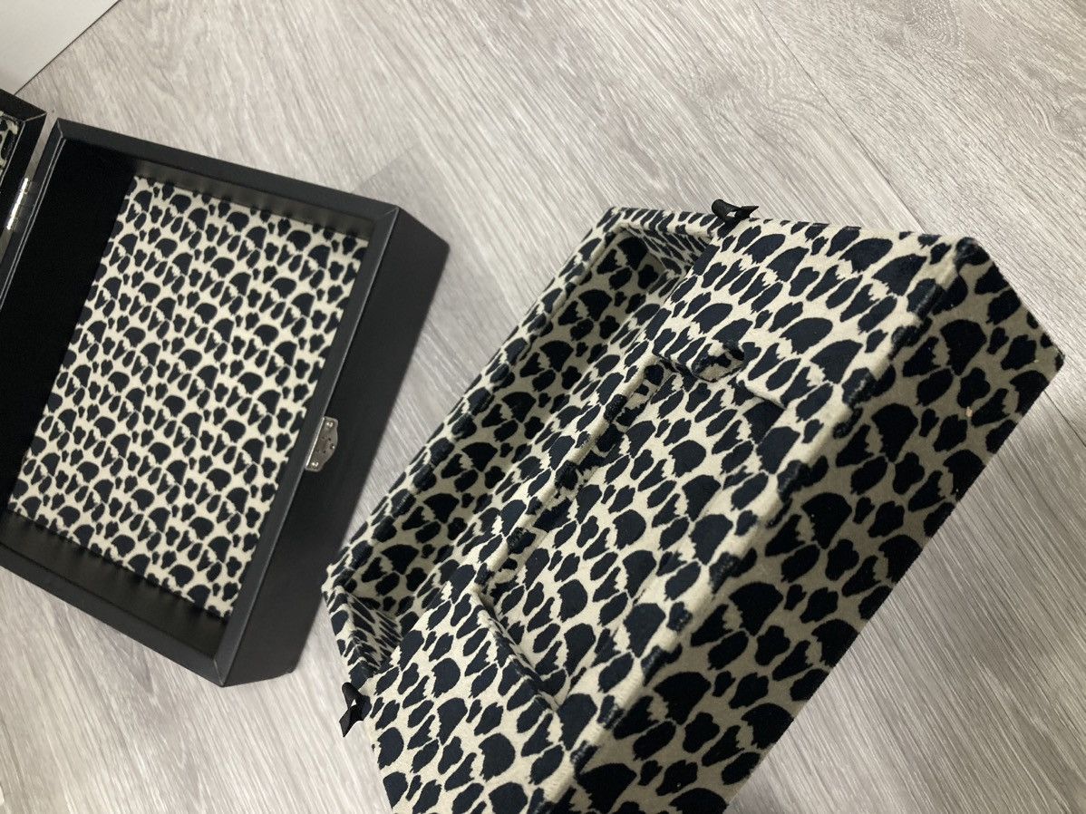 Leopard Jewelry box.