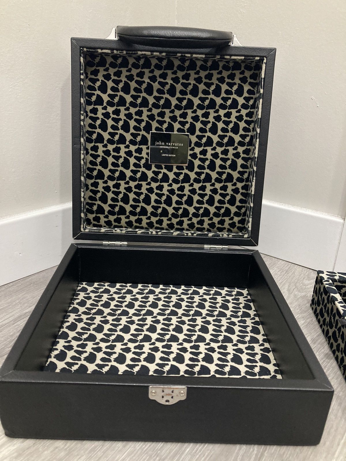 Leopard Jewelry box.