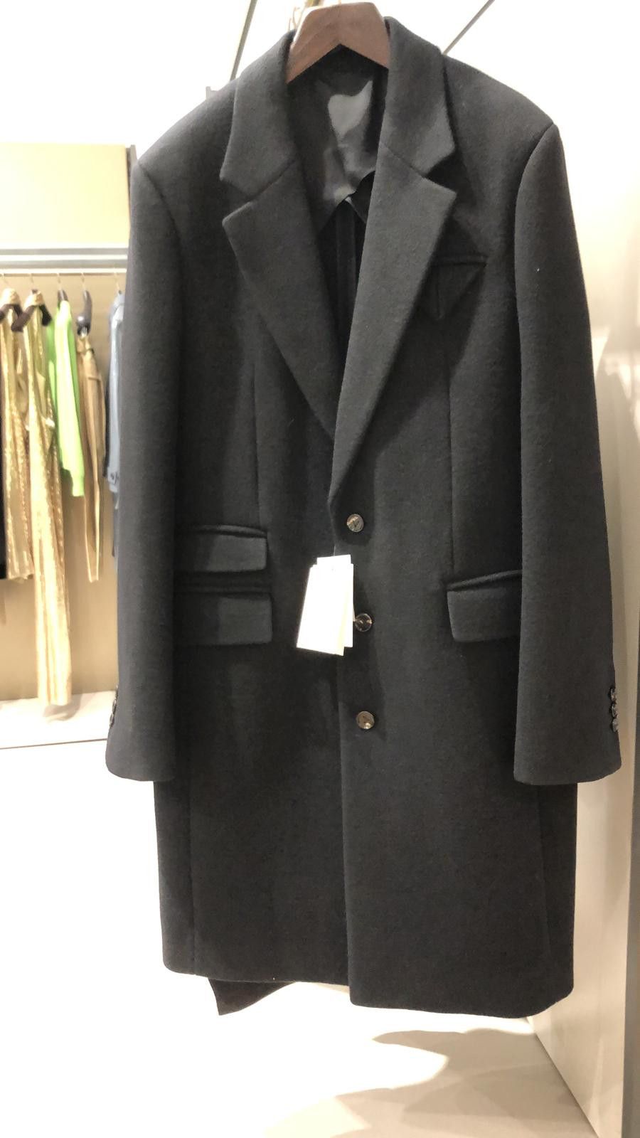 Bottega Veneta $5400 BOTTEGA VENETA black thick cashmere coat Size 40 US 50 Size US M / EU 48-50 / 2 - 8 Thumbnail