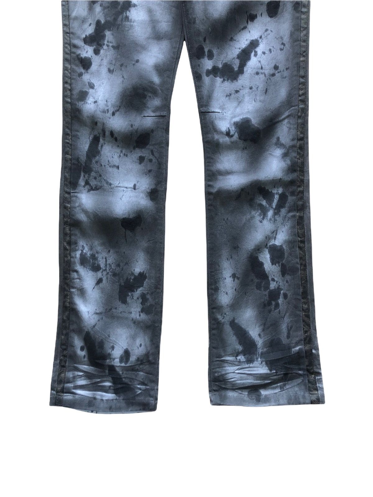 Roen 2000s Roen Bleach Jeans Size US 34 / EU 50 - 2 Thumbnail