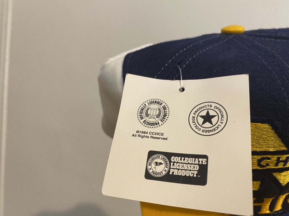 NCAA Vintage Michigan Wolverines SnapBack Size ONE SIZE - 4 Thumbnail