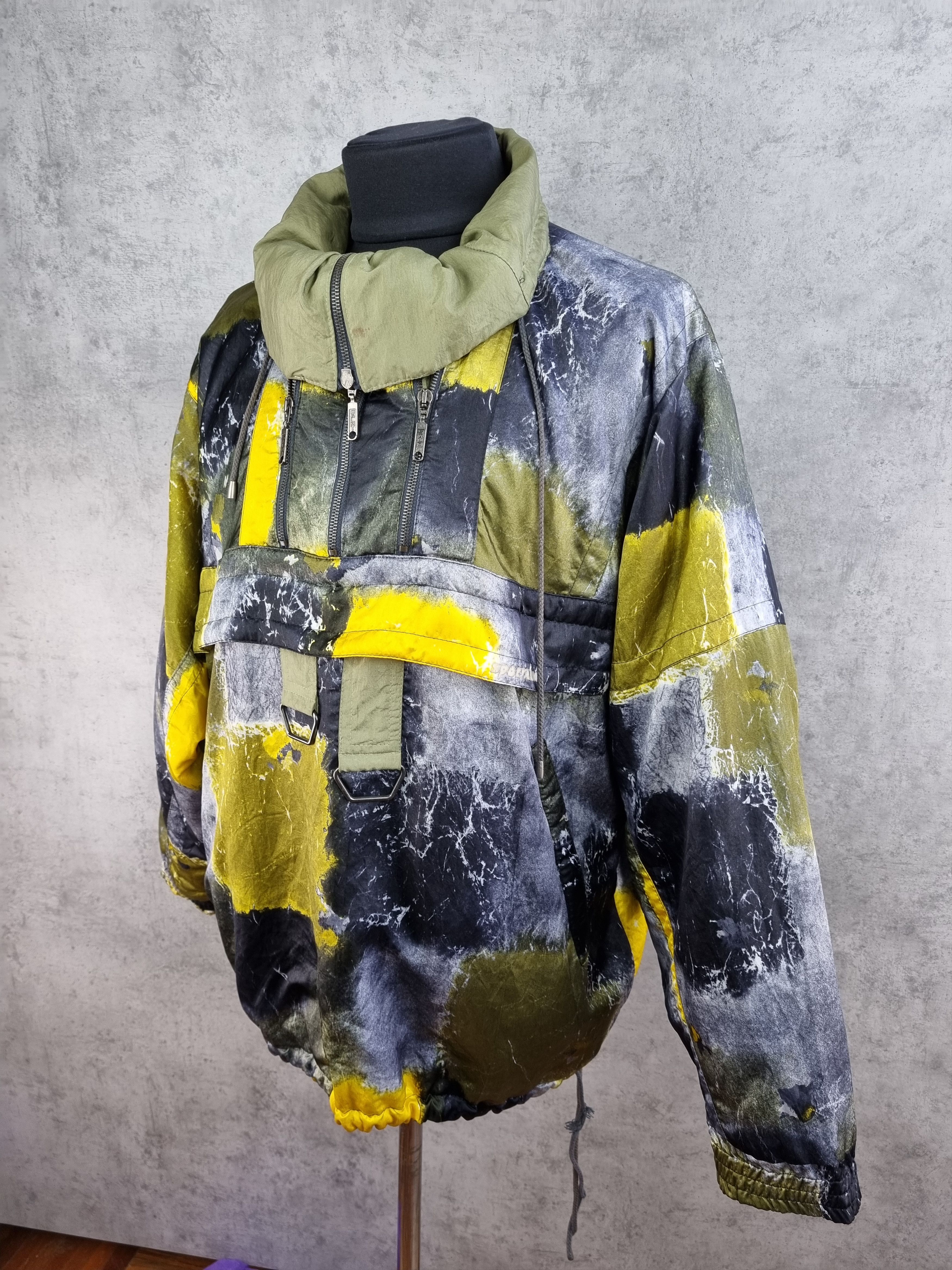 Vintage Vintage 80s Made in Austria Abstract Camo Art Anorak Jacket Size US L / EU 52-54 / 3 - 4 Thumbnail