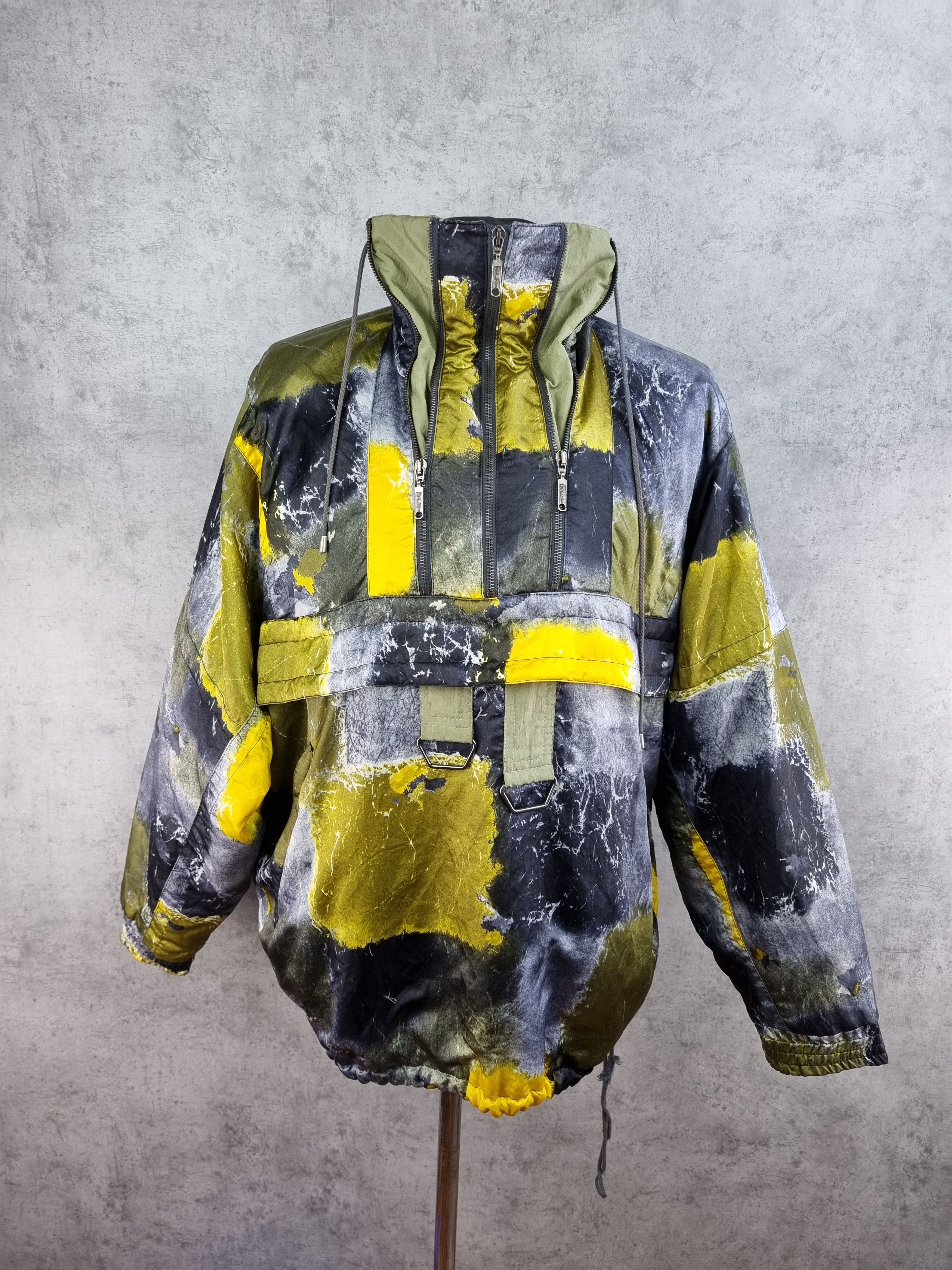 Vintage Vintage 80s Made in Austria Abstract Camo Art Anorak Jacket Size US L / EU 52-54 / 3 - 2 Thumbnail