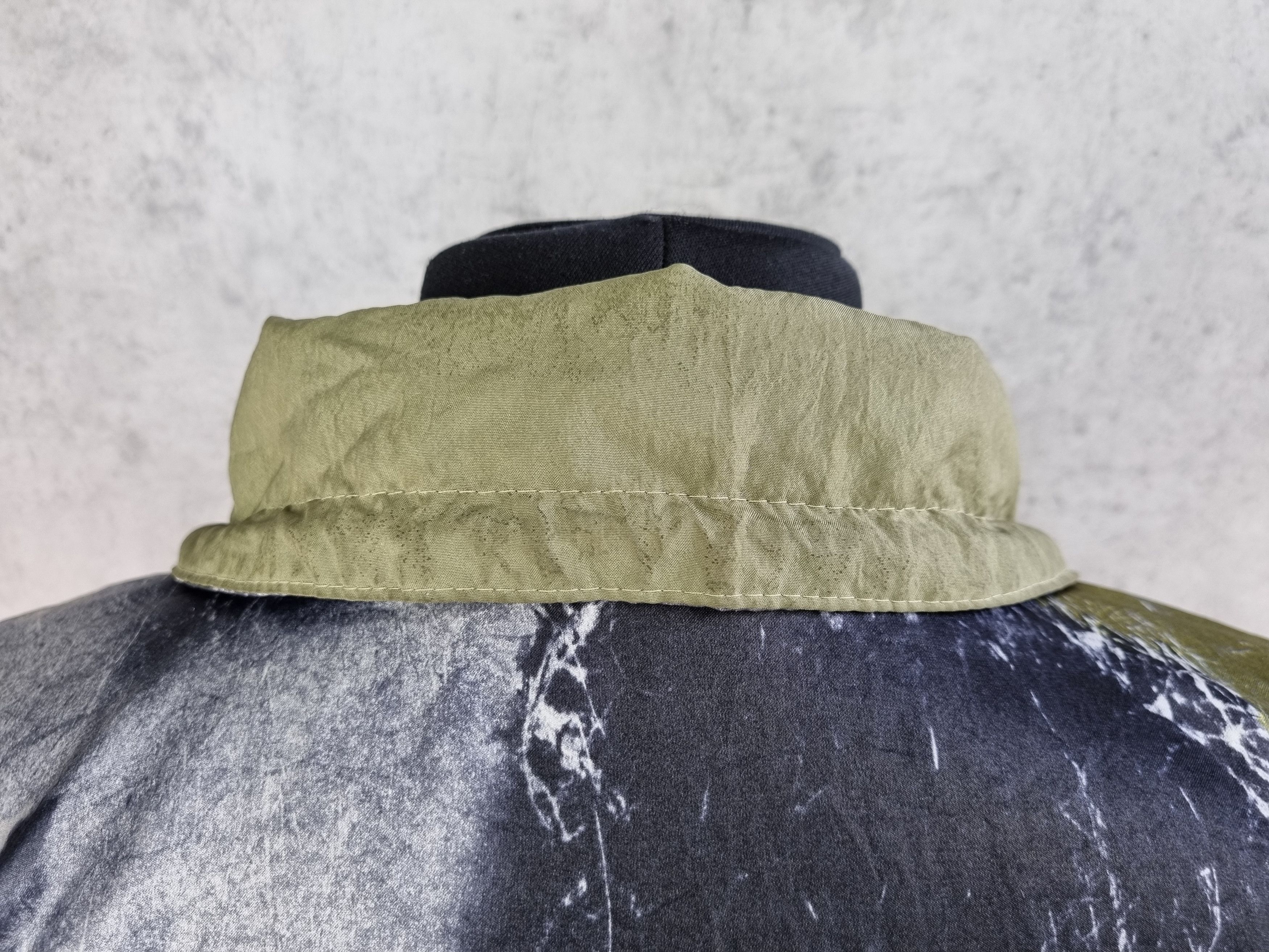 Vintage Vintage 80s Made in Austria Abstract Camo Art Anorak Jacket Size US L / EU 52-54 / 3 - 11 Thumbnail