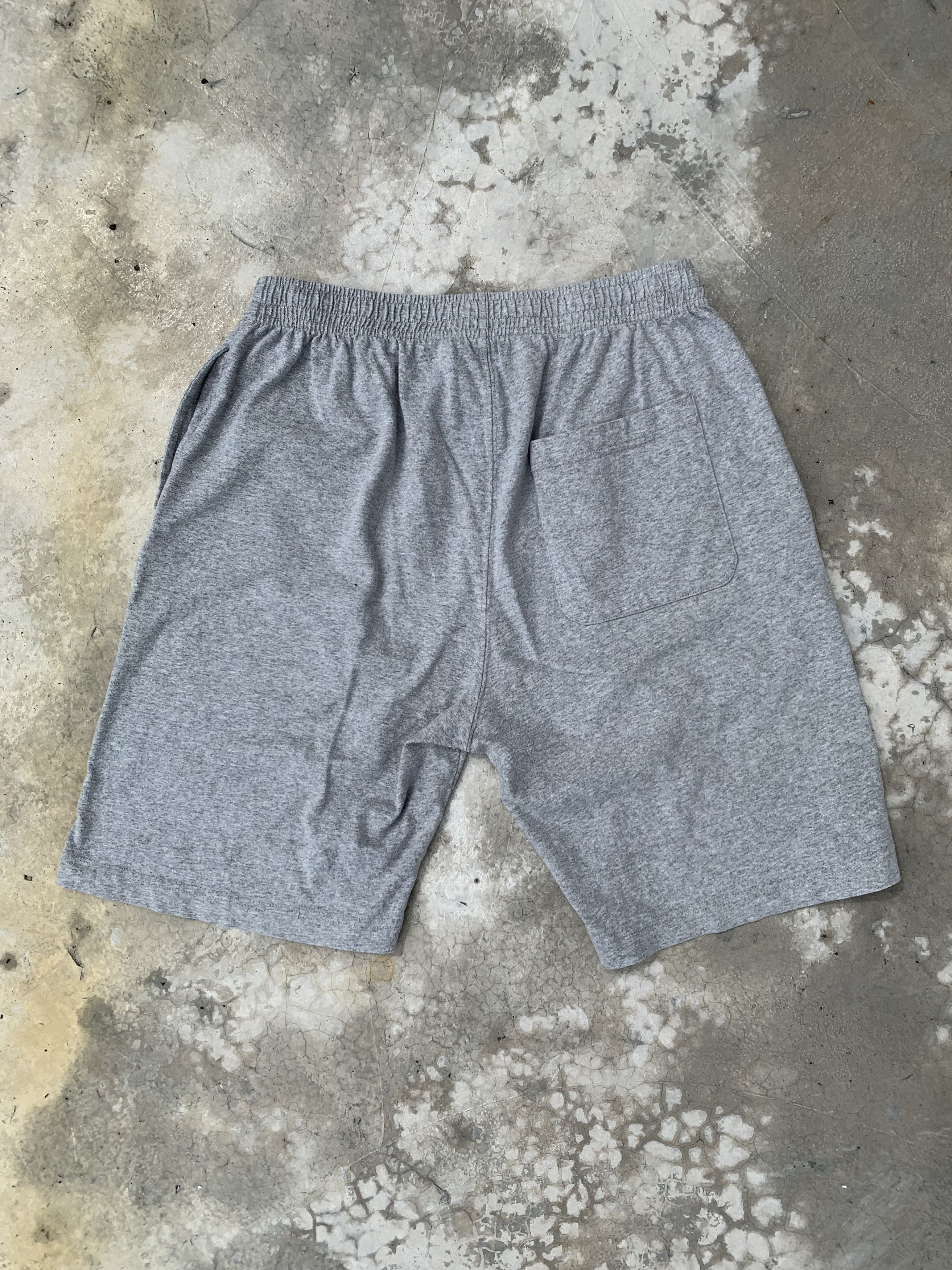 Champion Vintage Champion Shorts Size US 32 / EU 48 - 5 Thumbnail