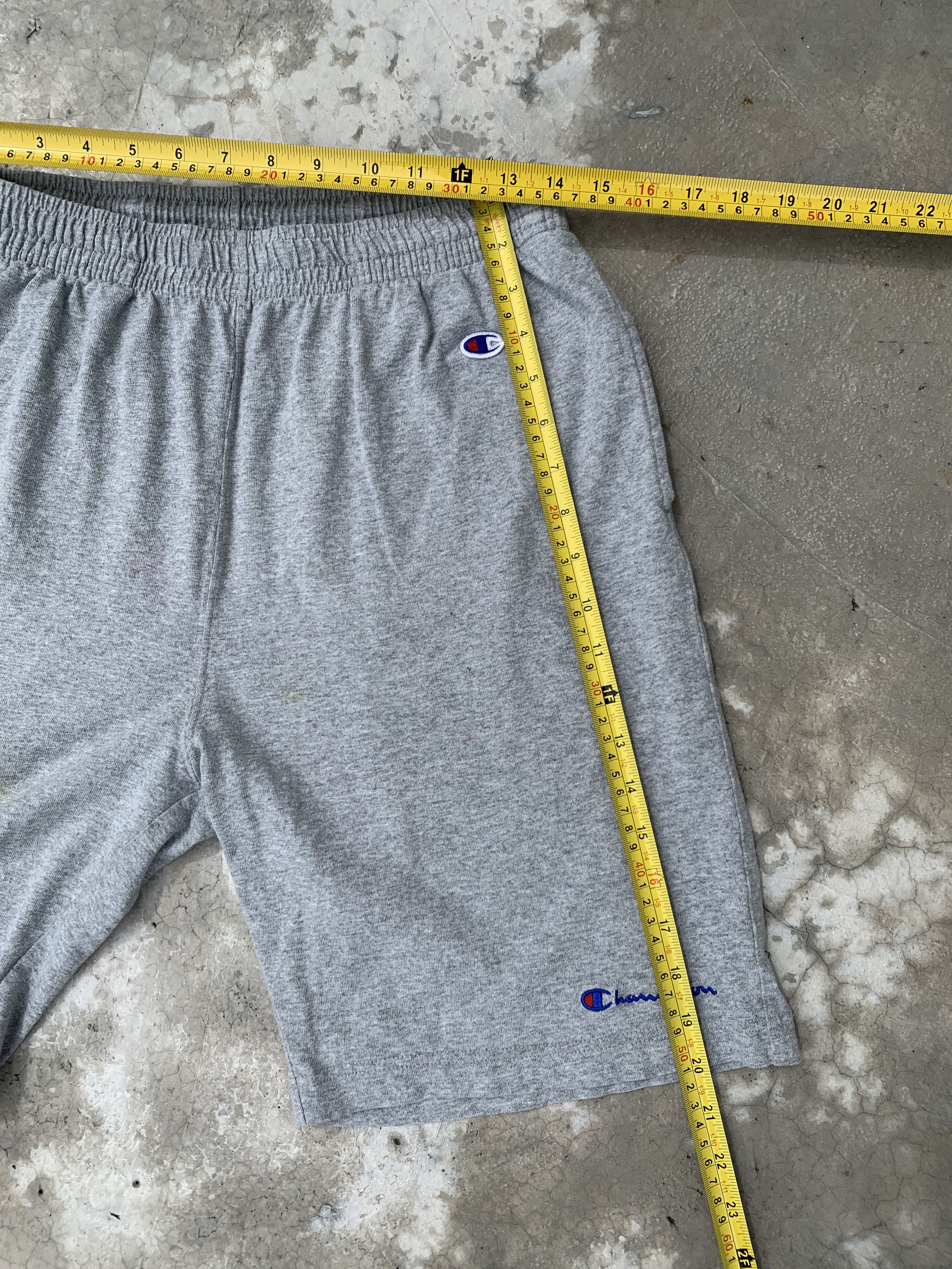 Champion Vintage Champion Shorts Size US 32 / EU 48 - 3 Thumbnail