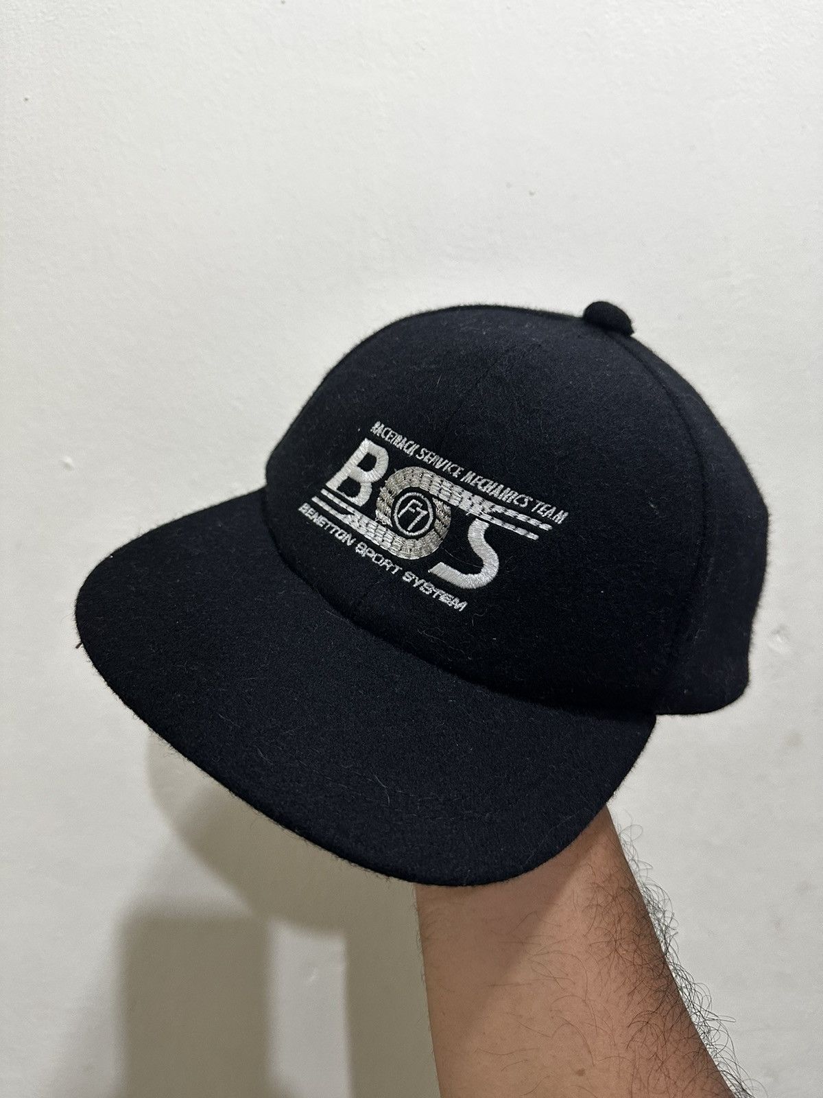 Formula 1 80’s F1 Benetton Mechanics Team Hat Size ONE SIZE - 2 Thumbnail