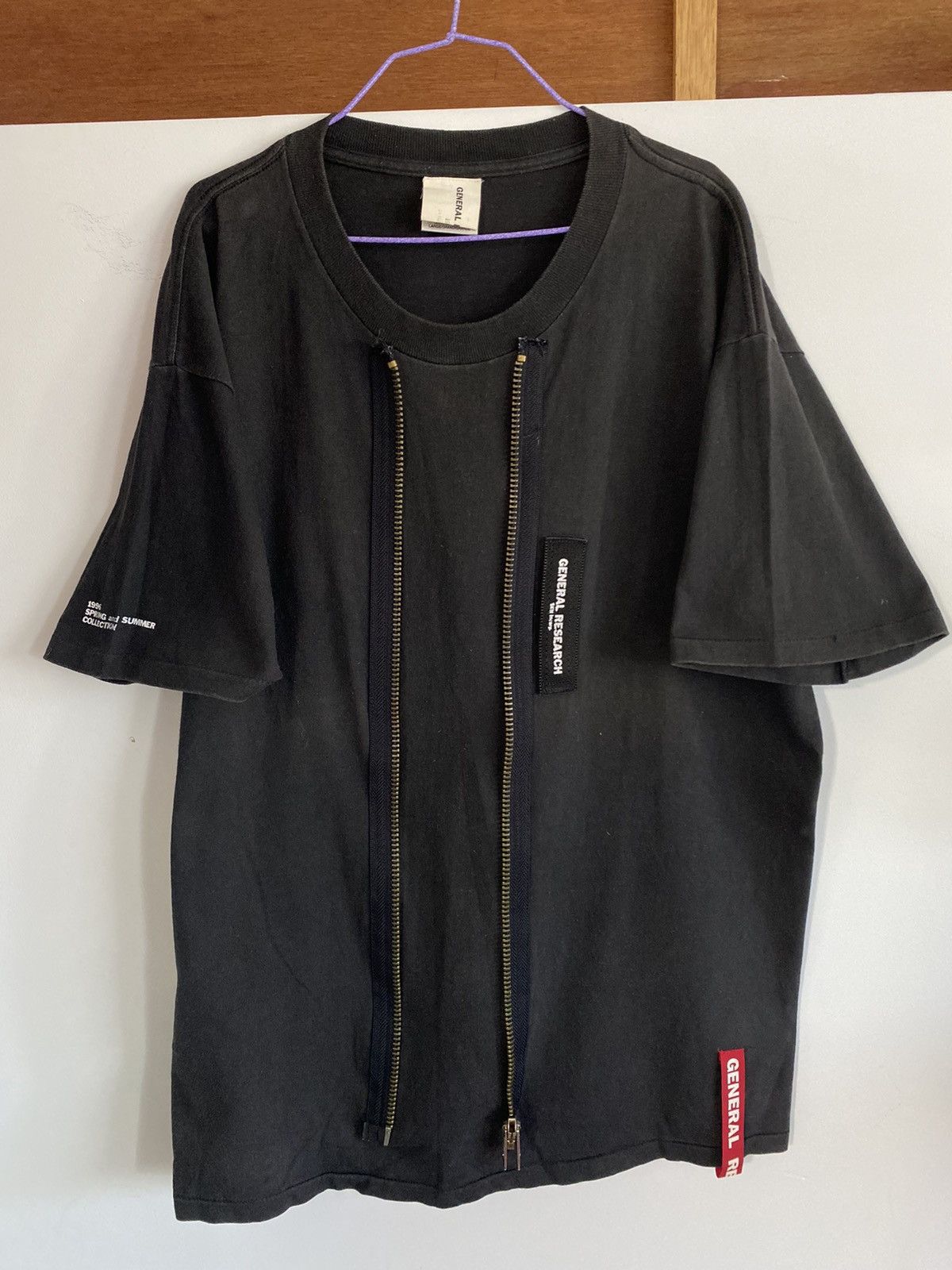 General Research × Mountain Research Rare 1996 general research zip Up t-shirt size M-L Size US M / EU 48-50 / 2 - 3 Thumbnail