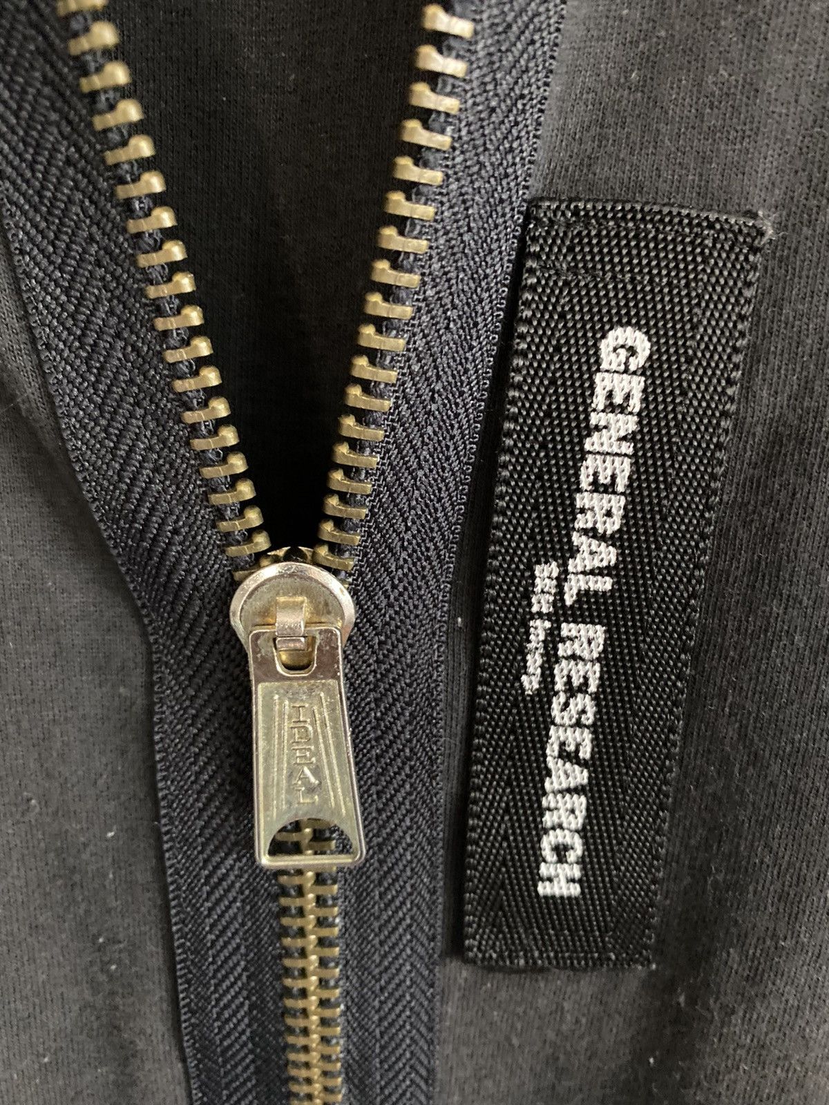 General Research × Mountain Research Rare 1996 general research zip Up t-shirt size M-L Size US M / EU 48-50 / 2 - 6 Thumbnail