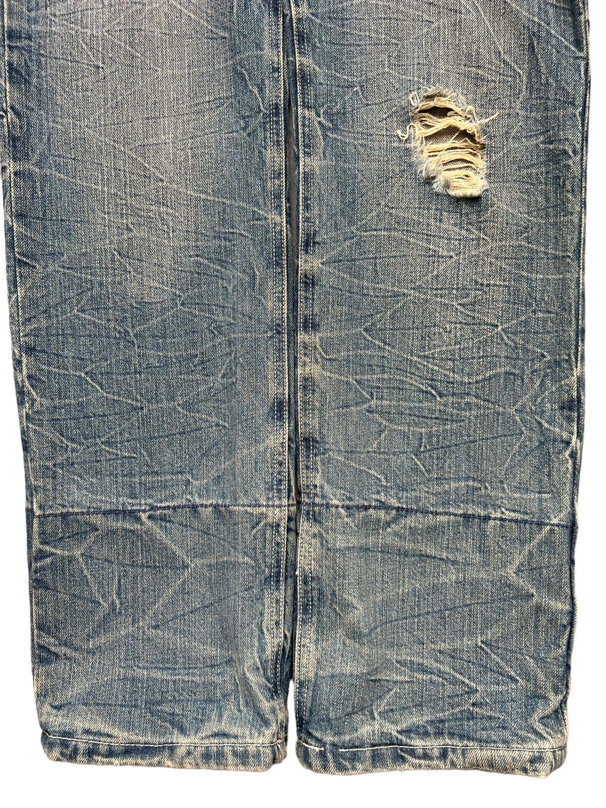 Japanese Brand Japanese Brand Graphic Distressed Faded Denim Jeans 29x32 Size US 29 - 4 Thumbnail